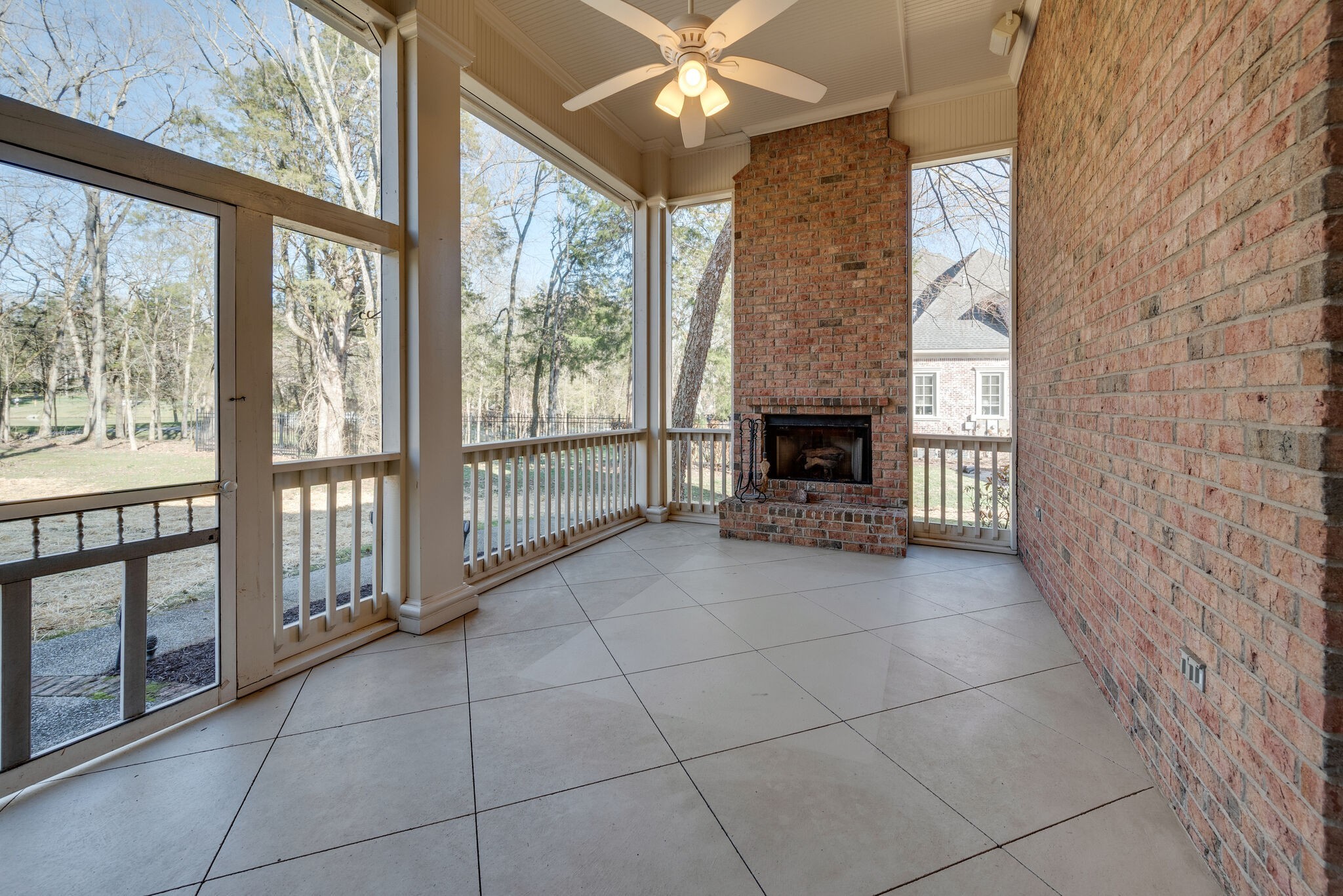 1449 Willowbrooke Cir
