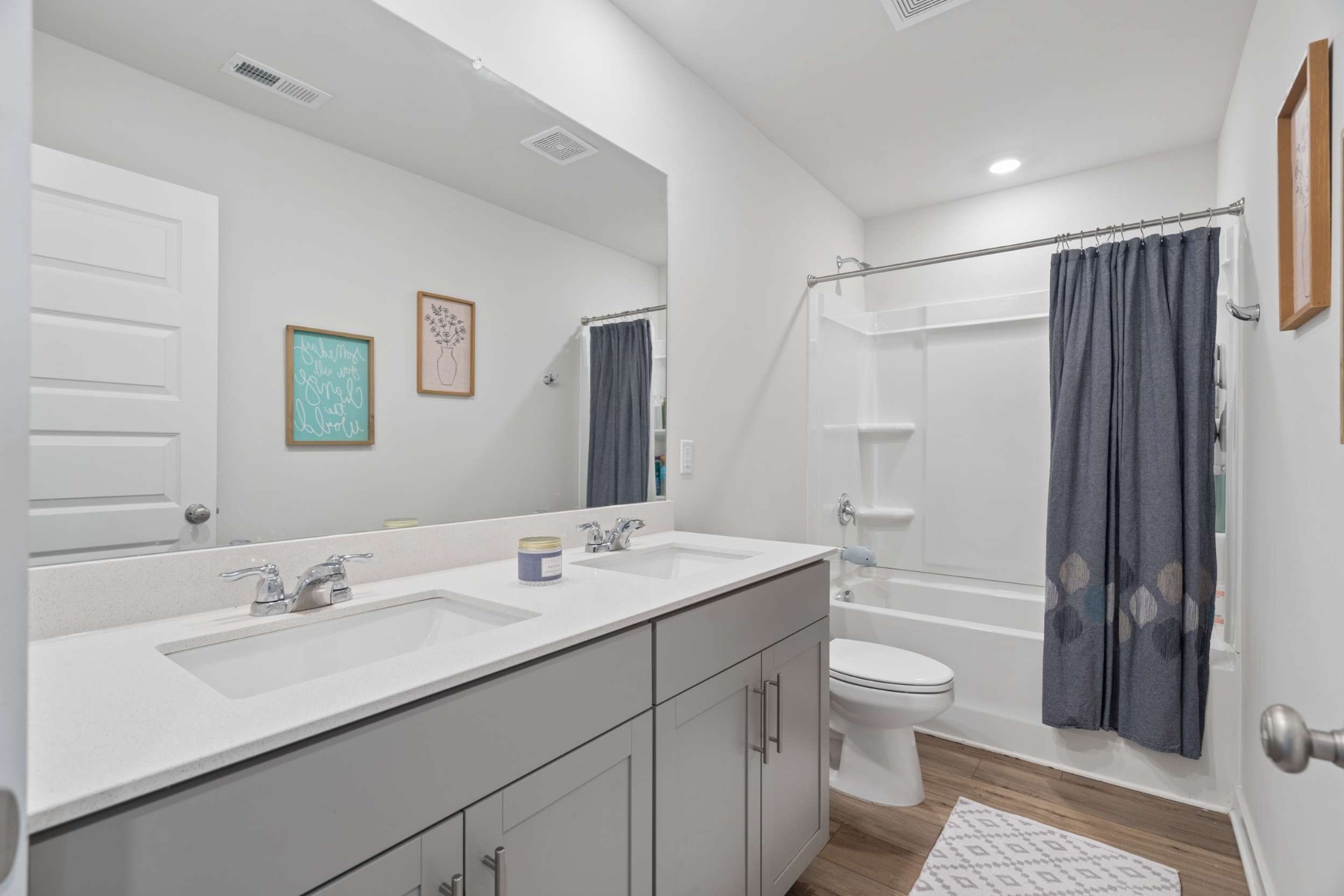 2216 Robert Gwynne Dr