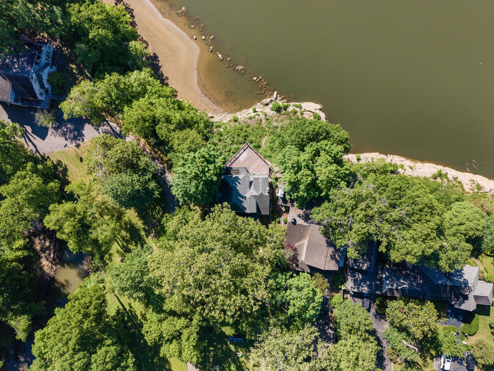 1007 Falls Ave