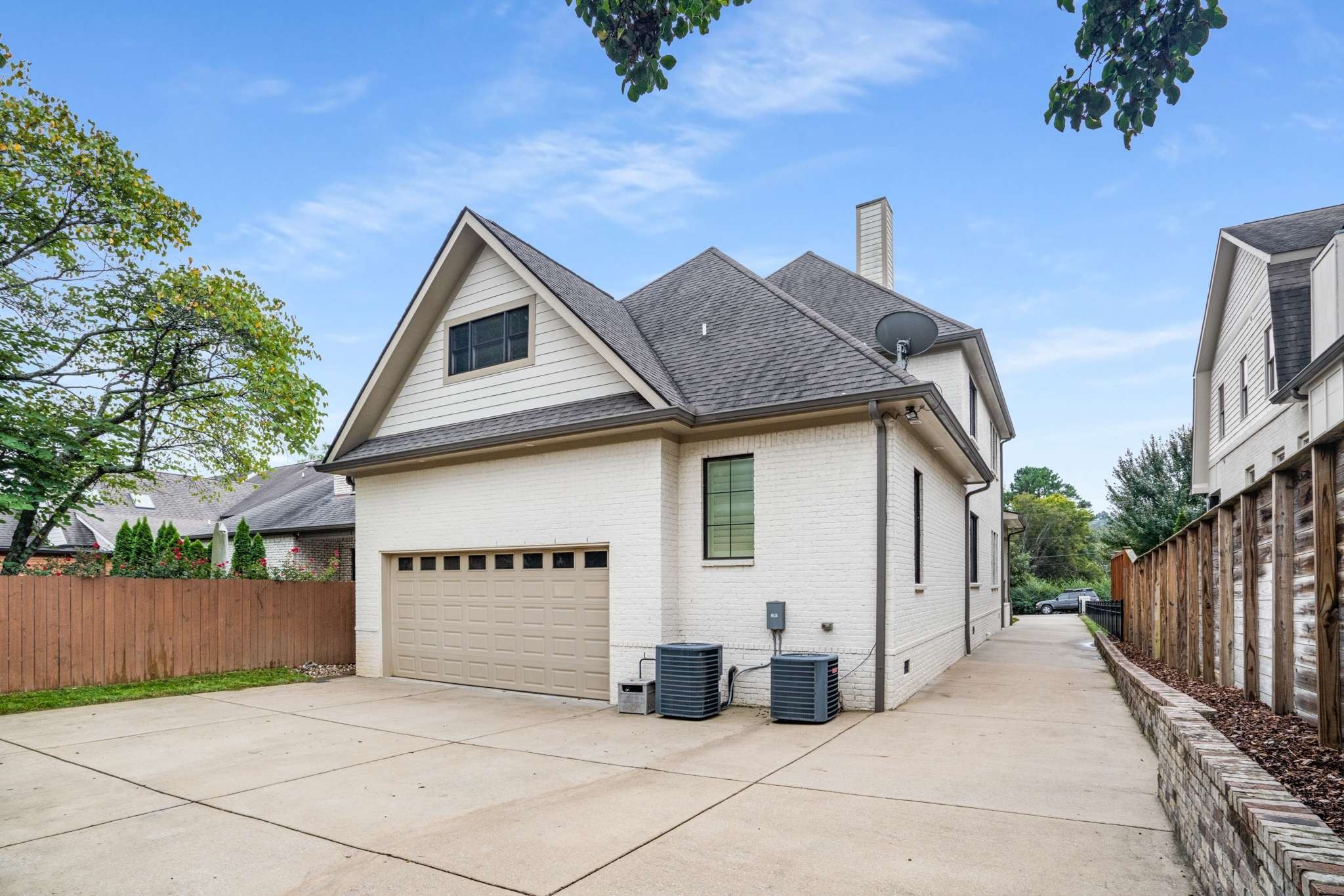1110B Biltmore Dr