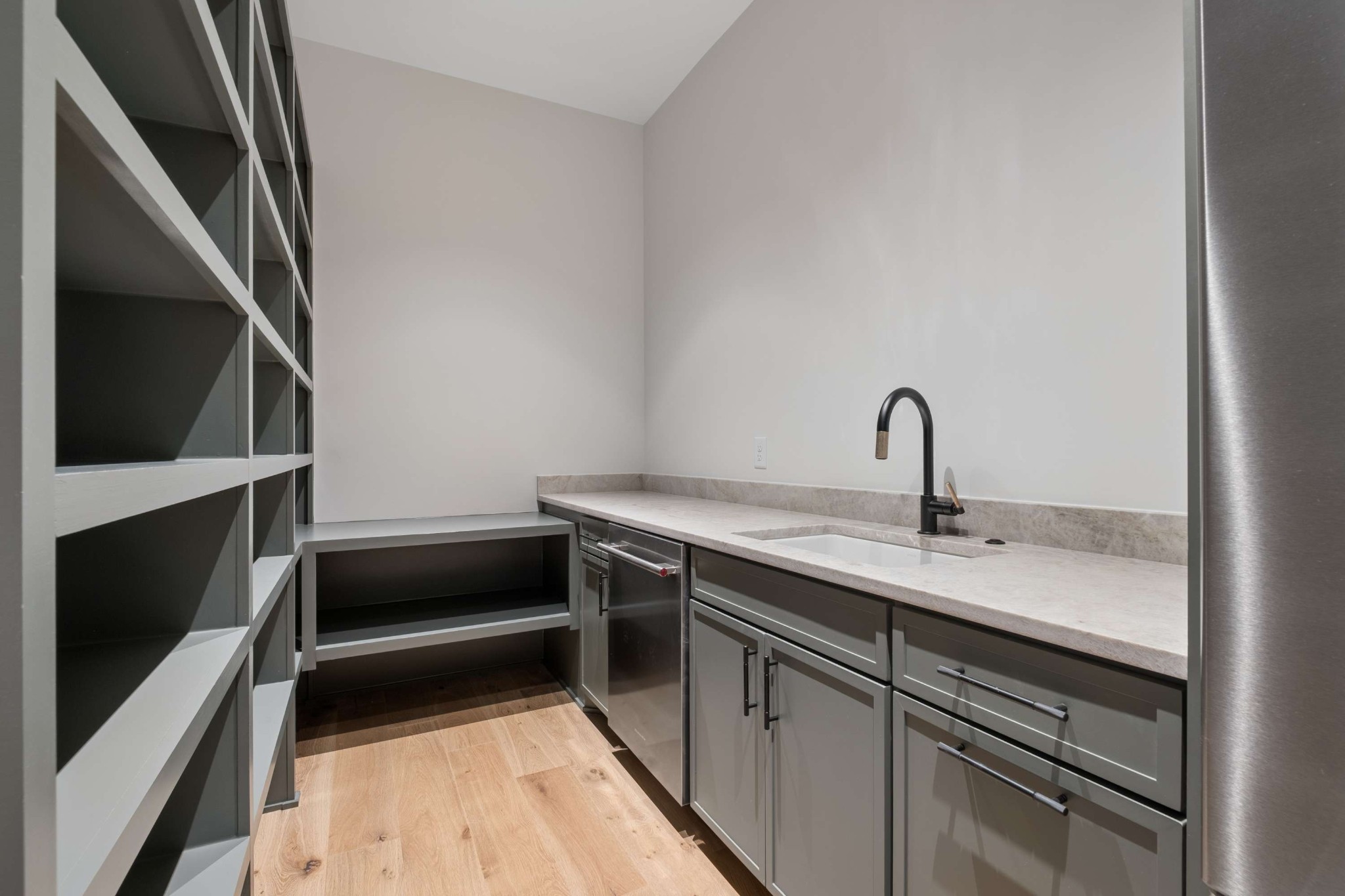 4123 Skyline Dr
