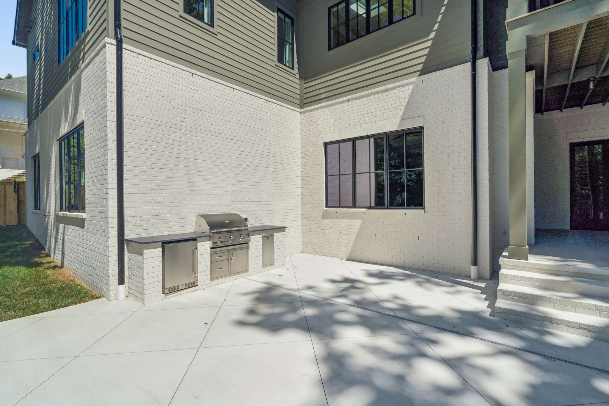 4123 Skyline Dr