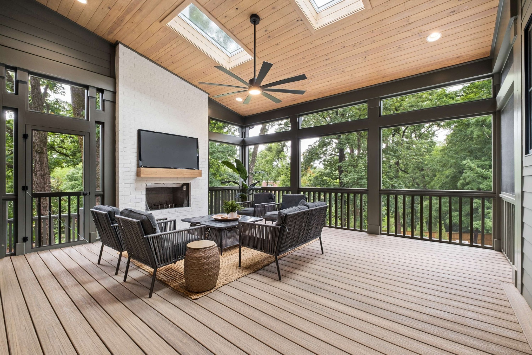 4123 Skyline Dr