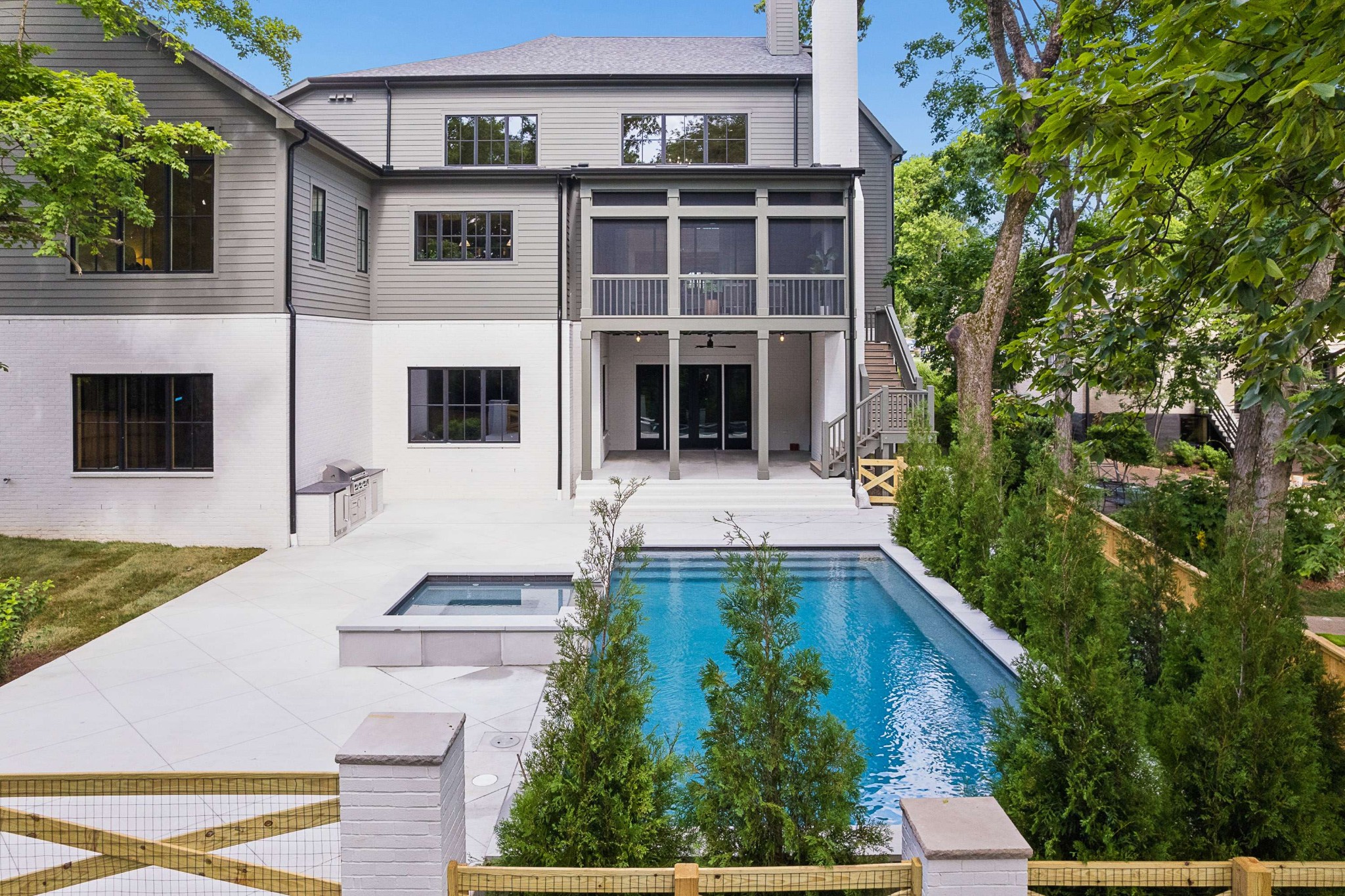 4123 Skyline Dr