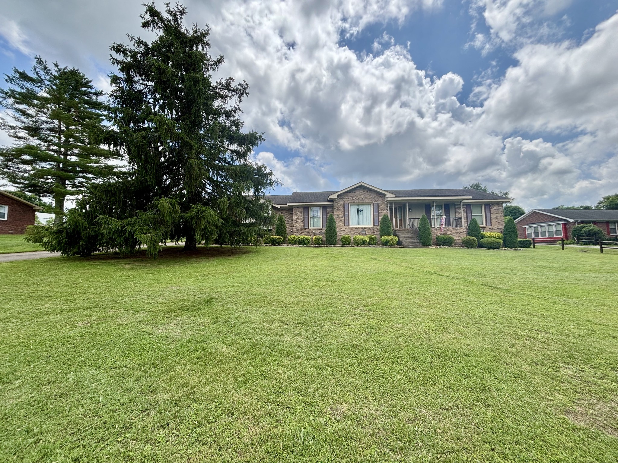 212 Maple Way