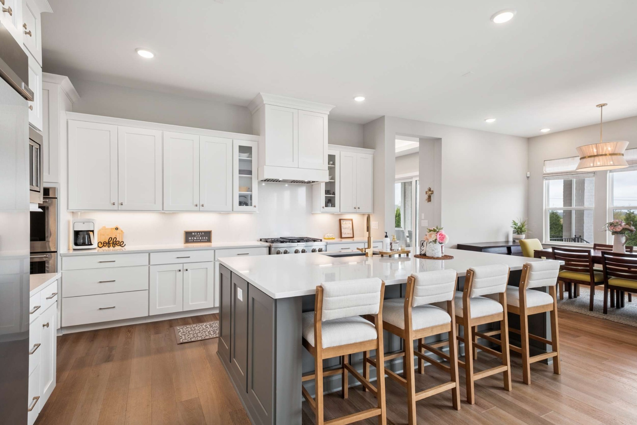 6105 Open Meadow Ln