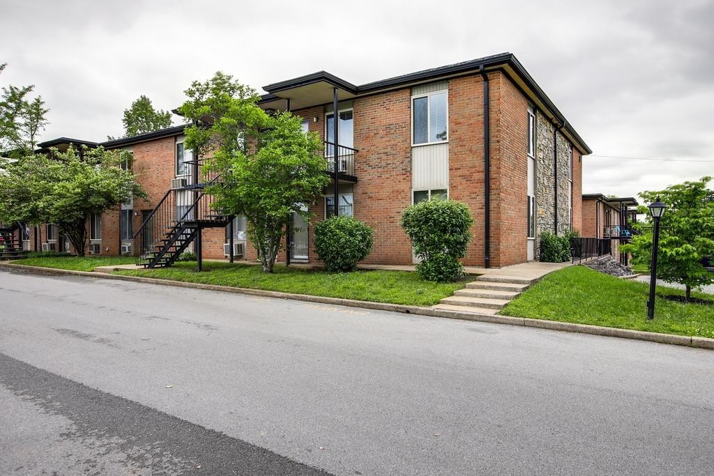 2601 Hillsboro Pike Unit: F12