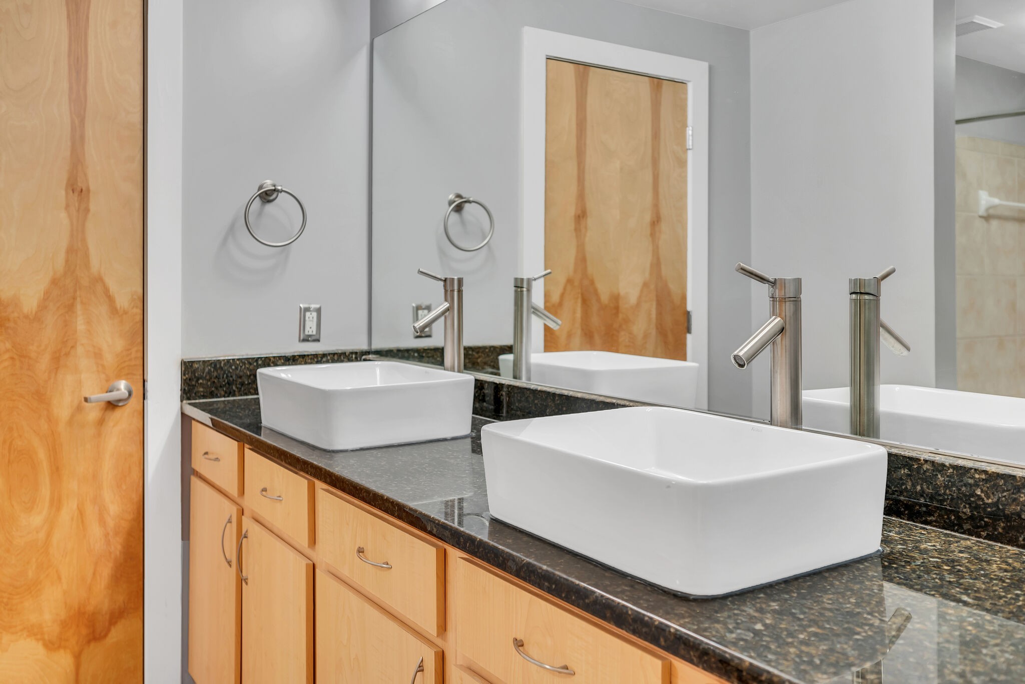 1803 Broadway Unit: 430