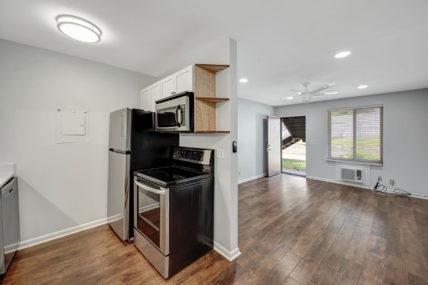 3600 Hillsboro Pike Unit: E6