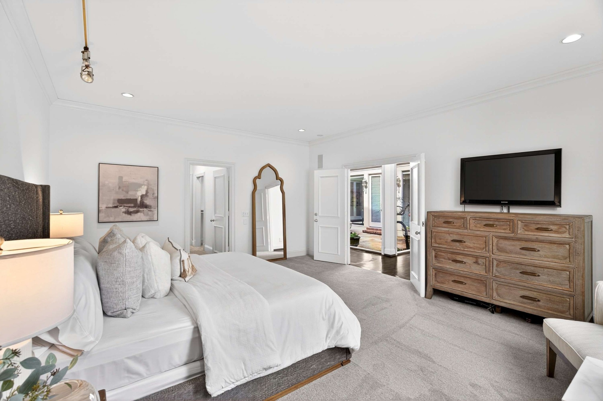 101 Abbottsford