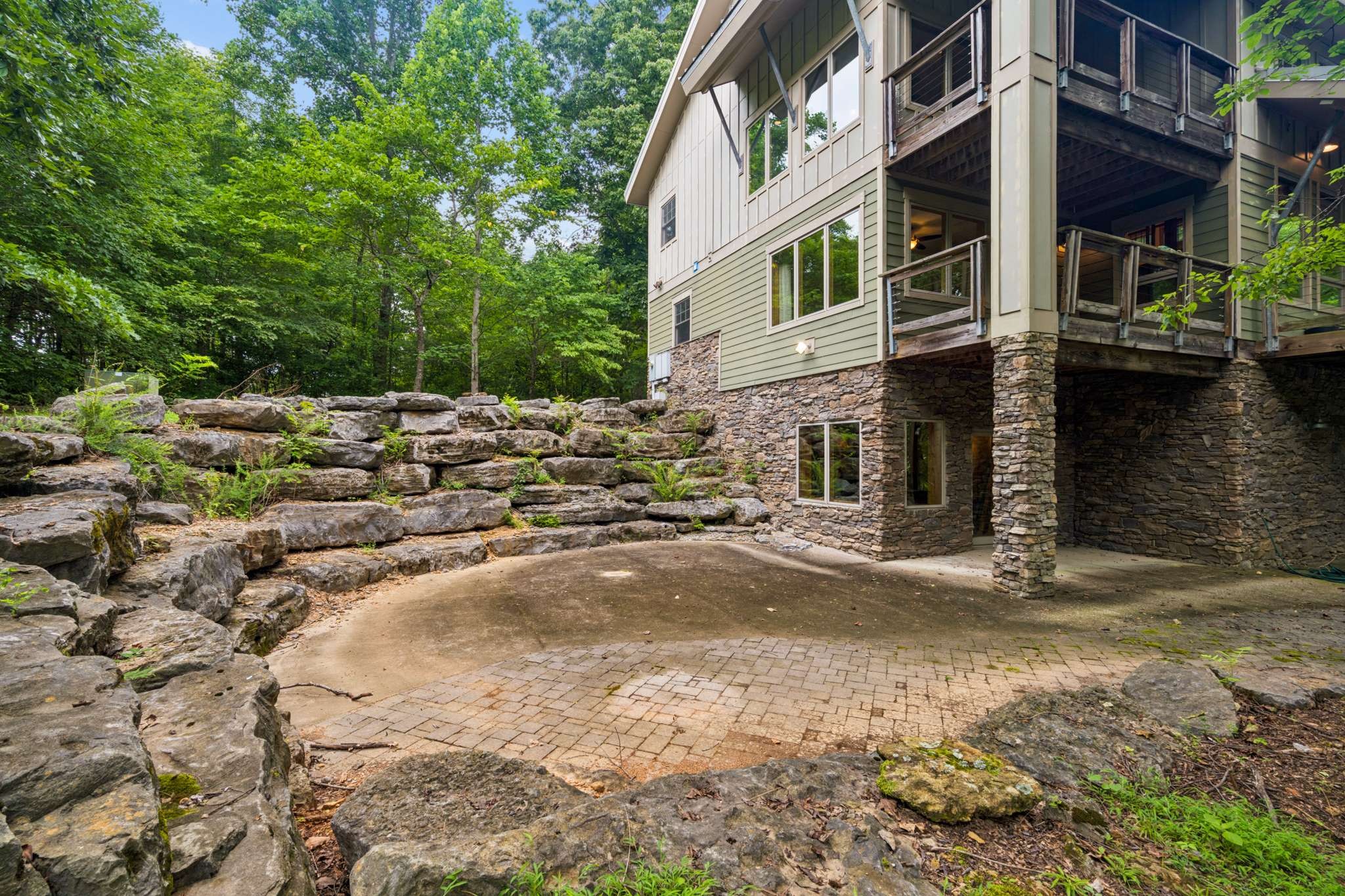 7910 Charlotte Pike
