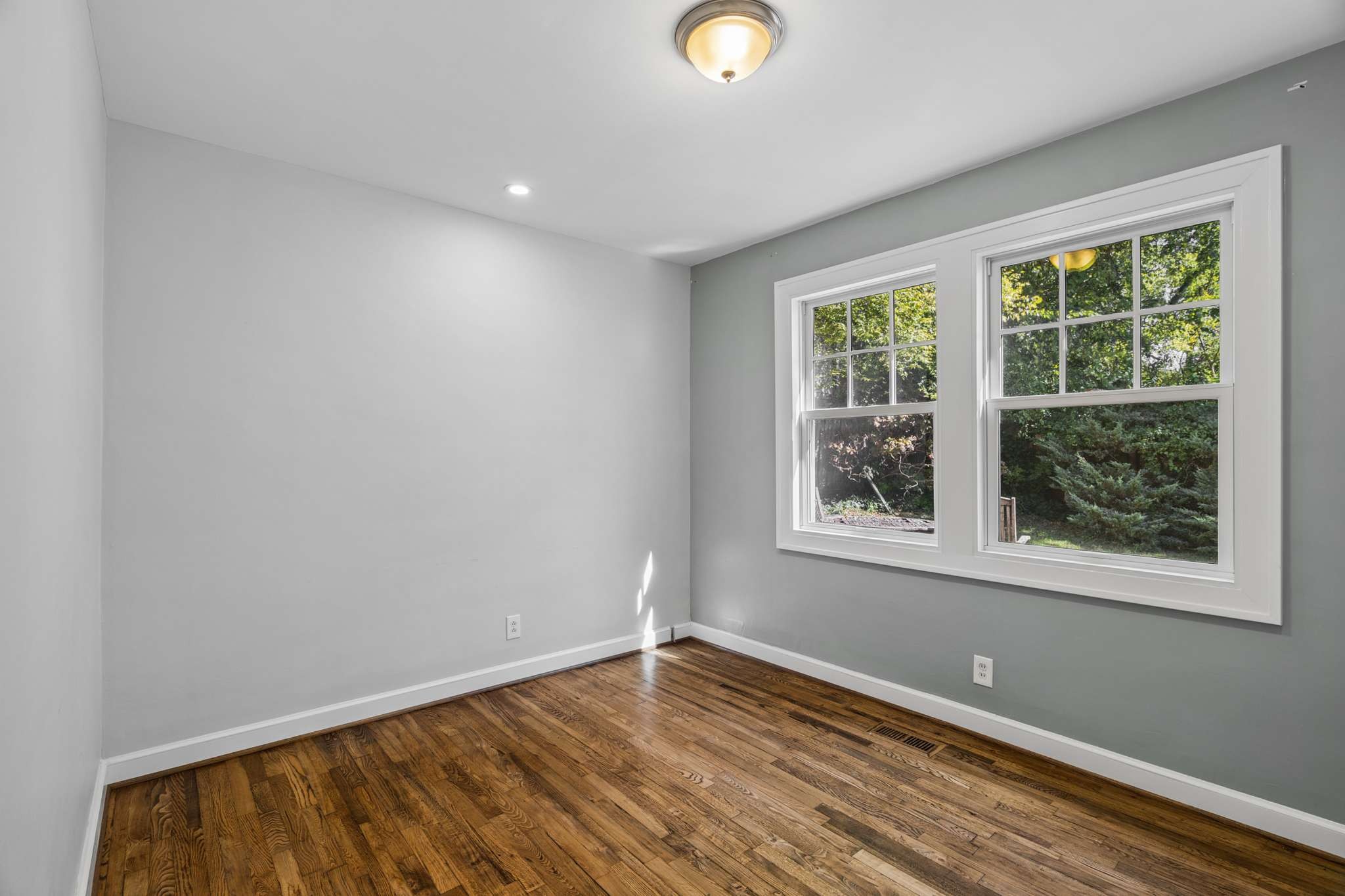 2905 Compton Rd