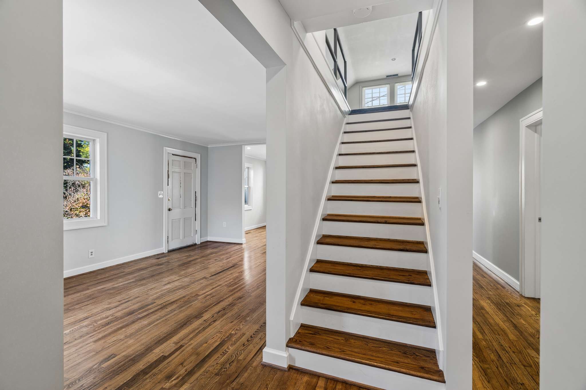 2905 Compton Rd