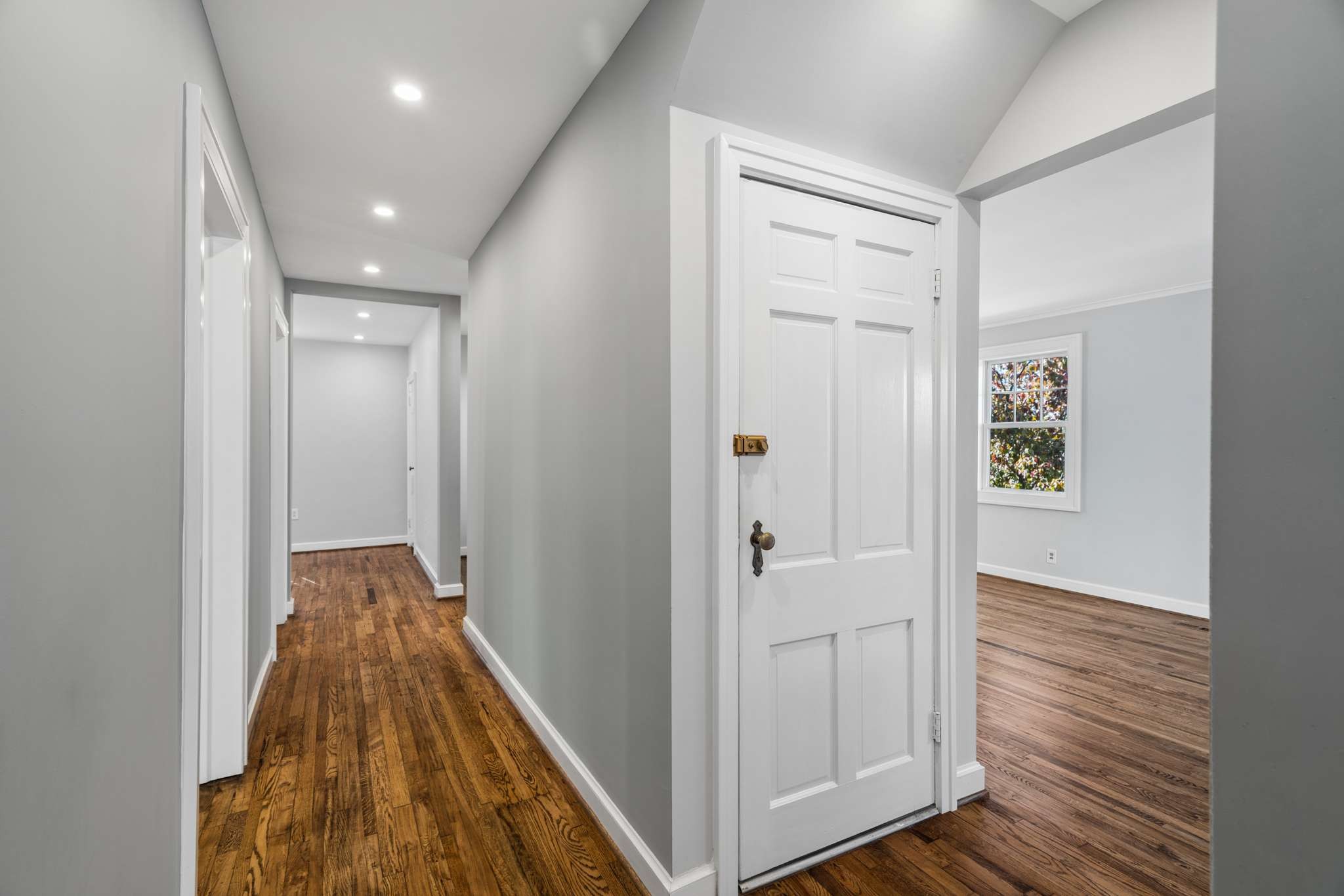 2905 Compton Rd
