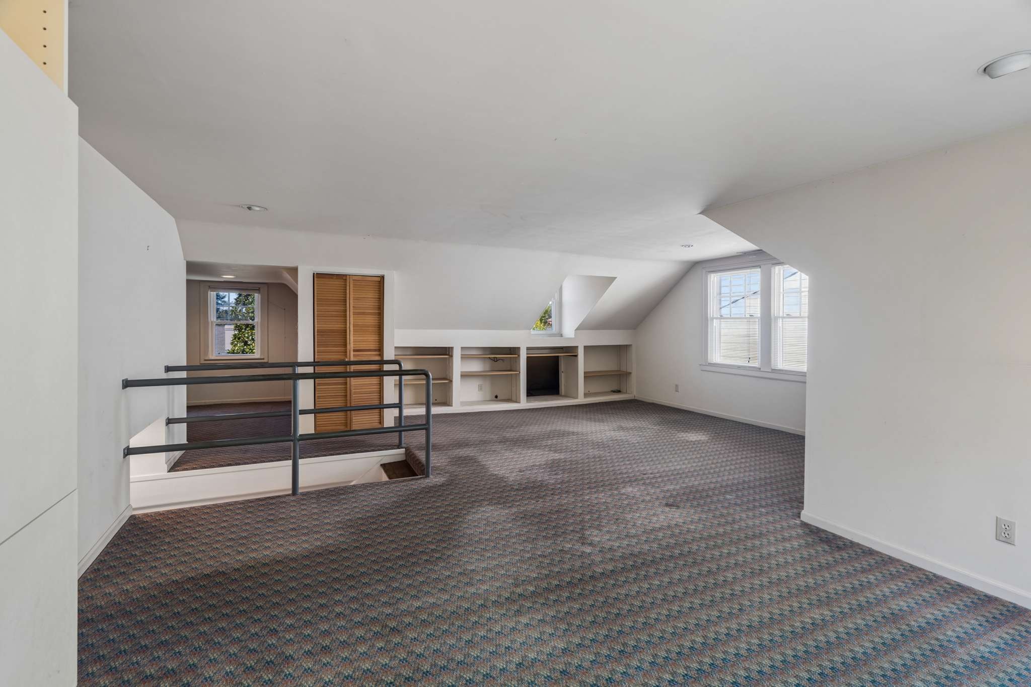 2905 Compton Rd