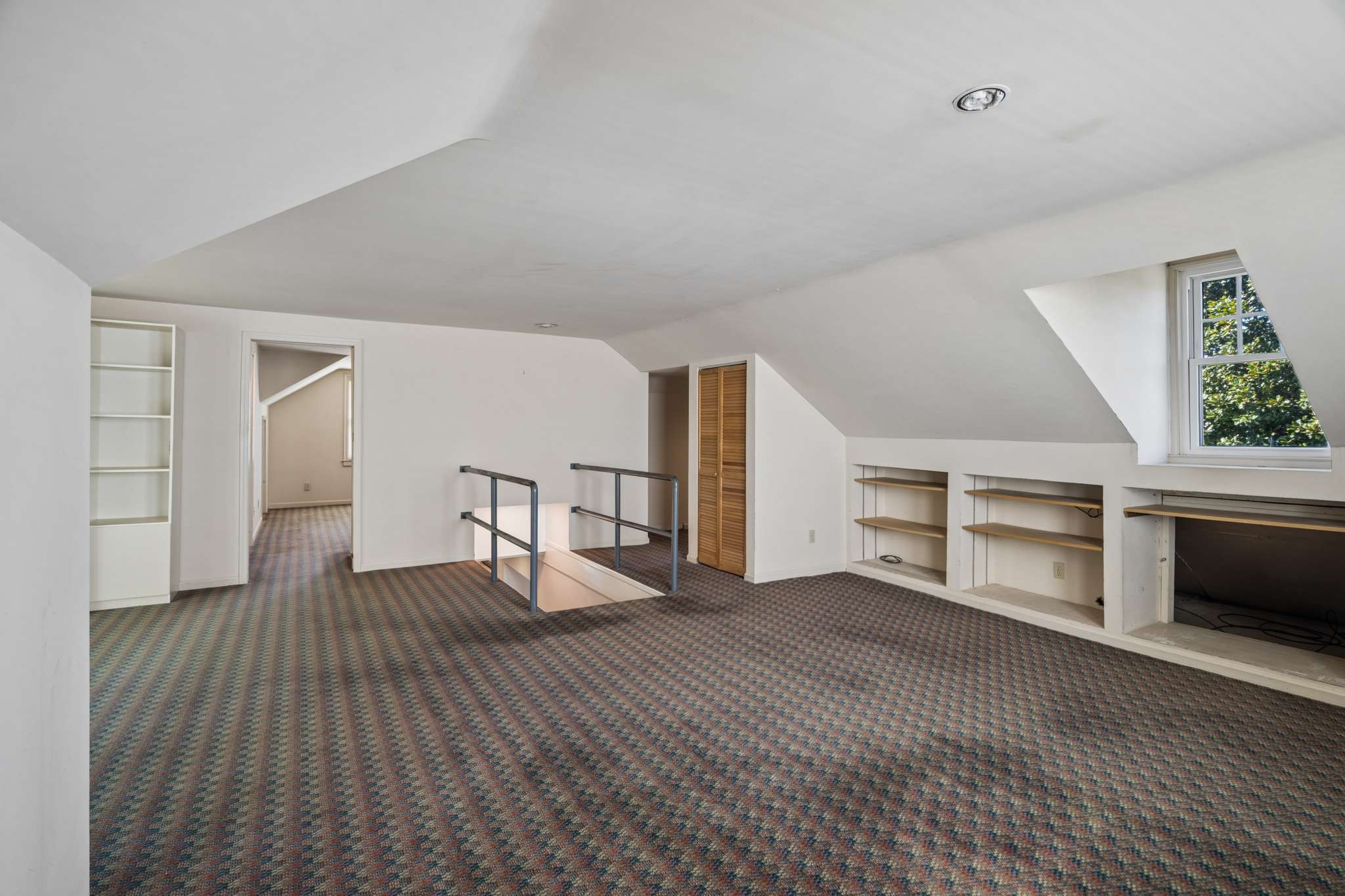 2905 Compton Rd