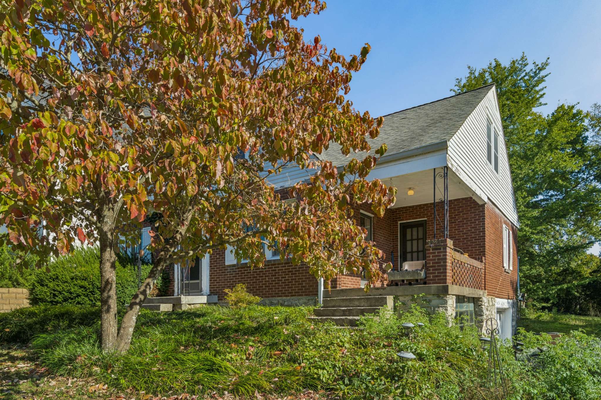 2905 Compton Rd