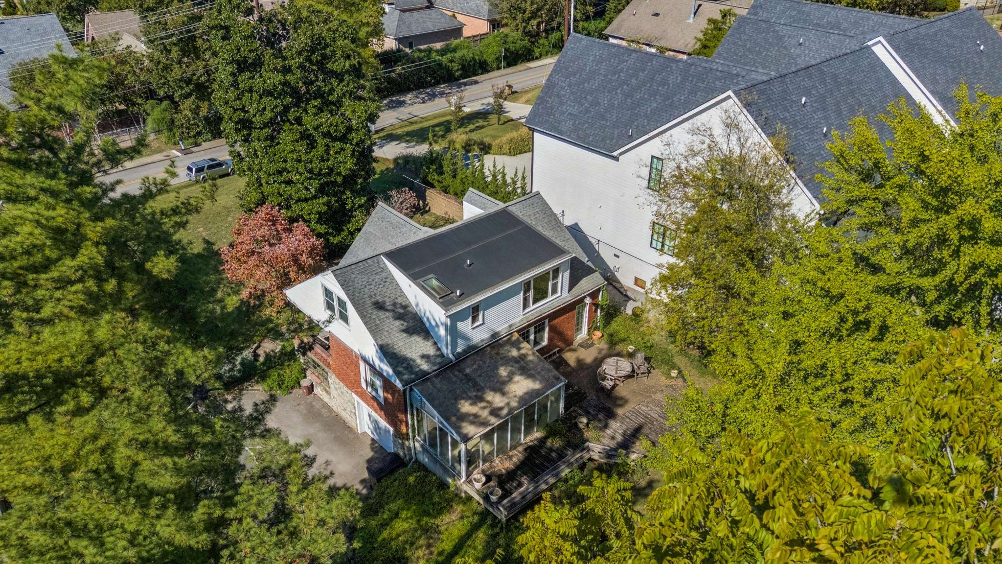 2905 Compton Rd