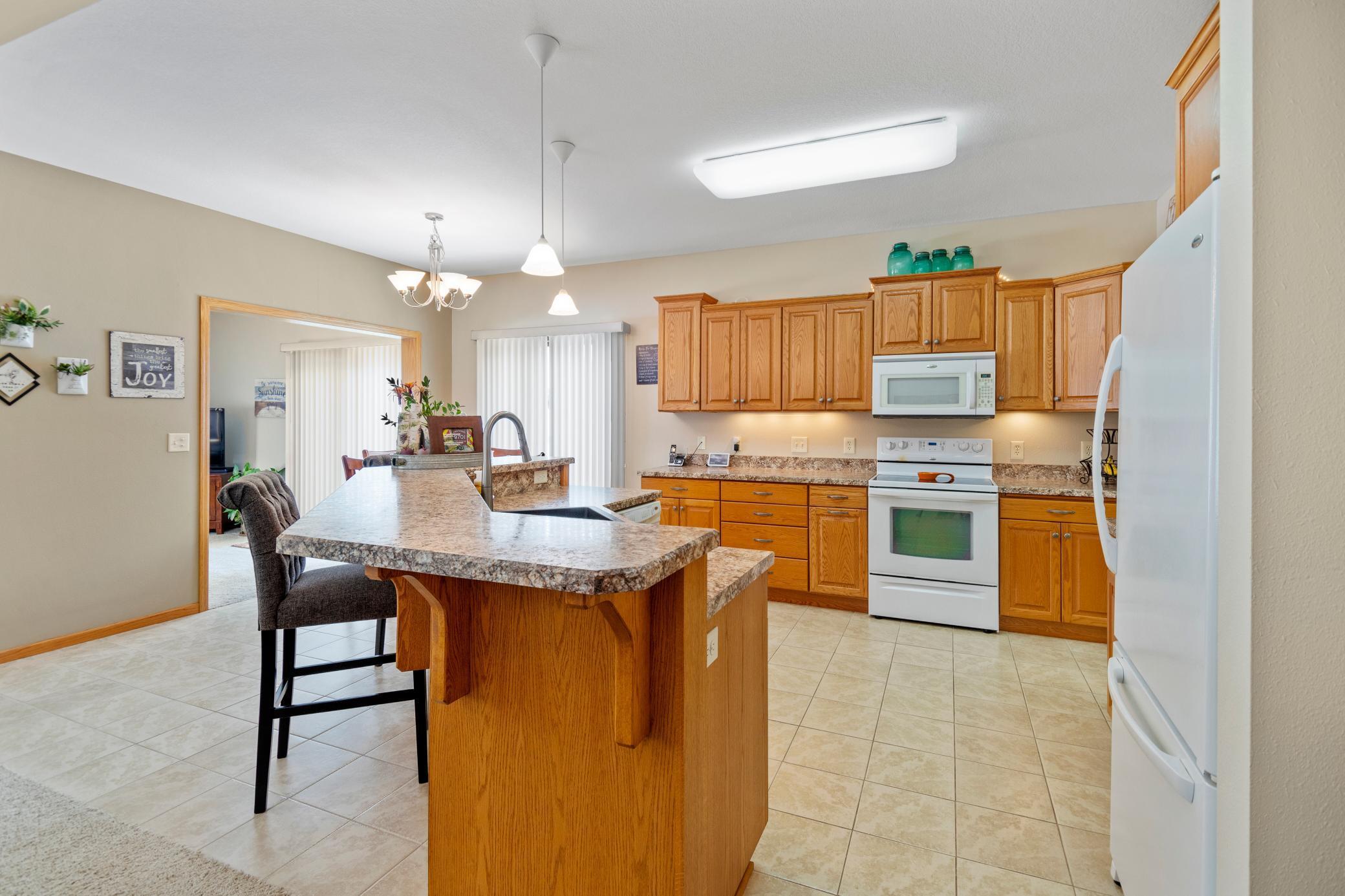 2866 Meadowview Lane NE