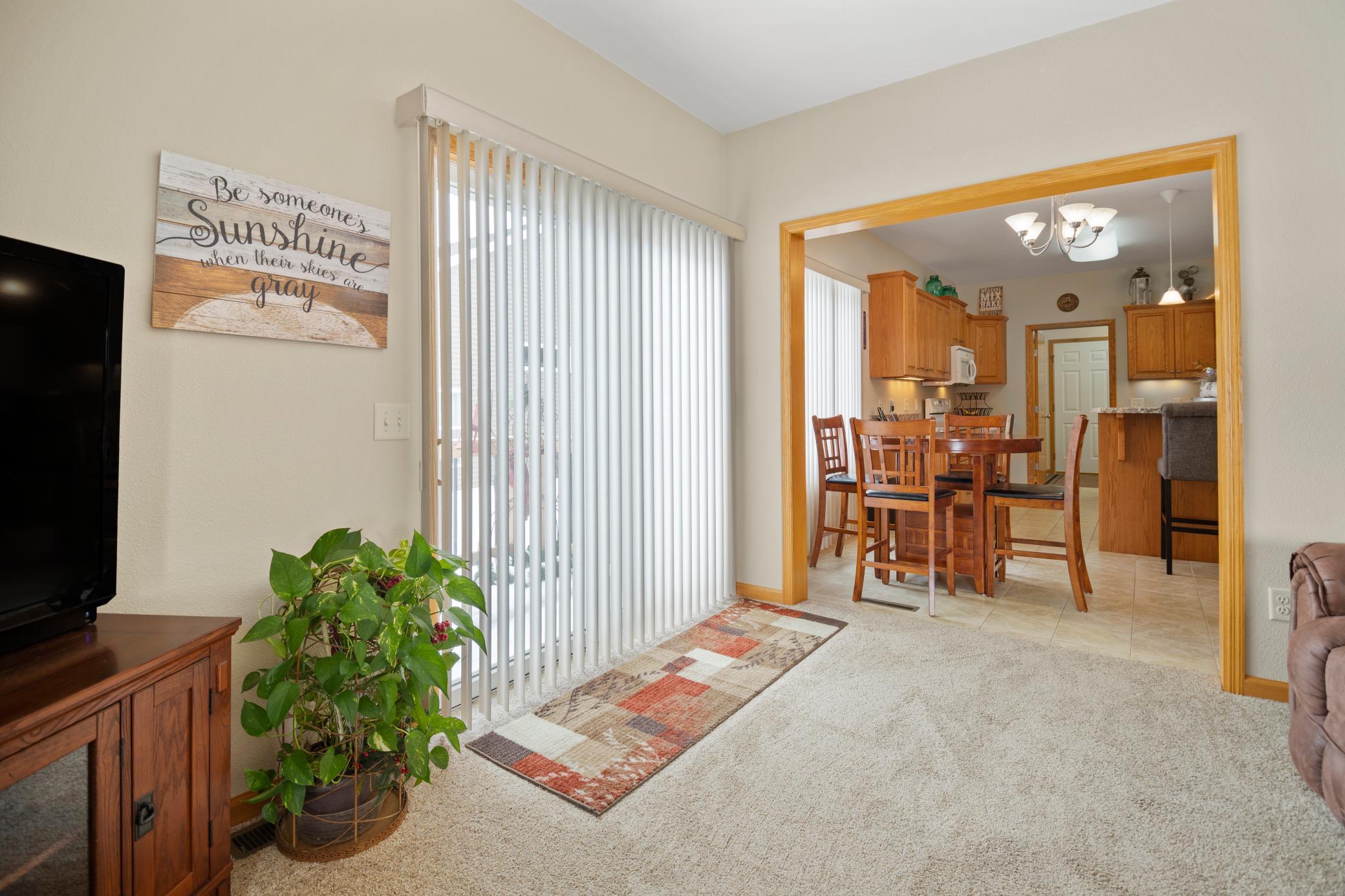 2866 Meadowview Lane NE
