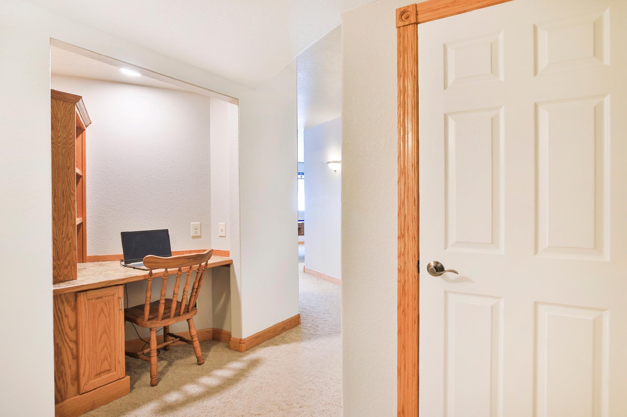 2169 Maple Leaf Lane NE