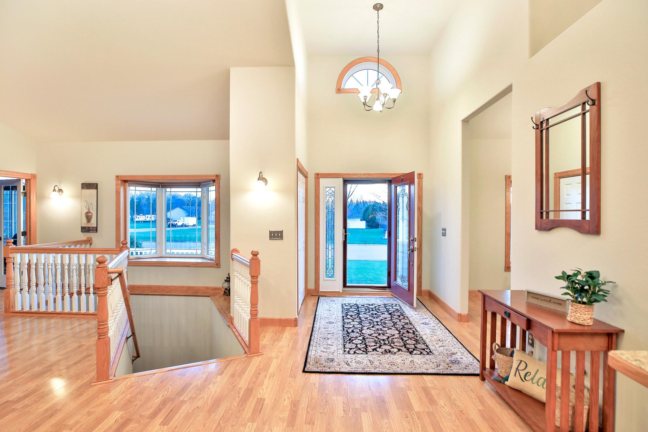 2169 Maple Leaf Lane NE