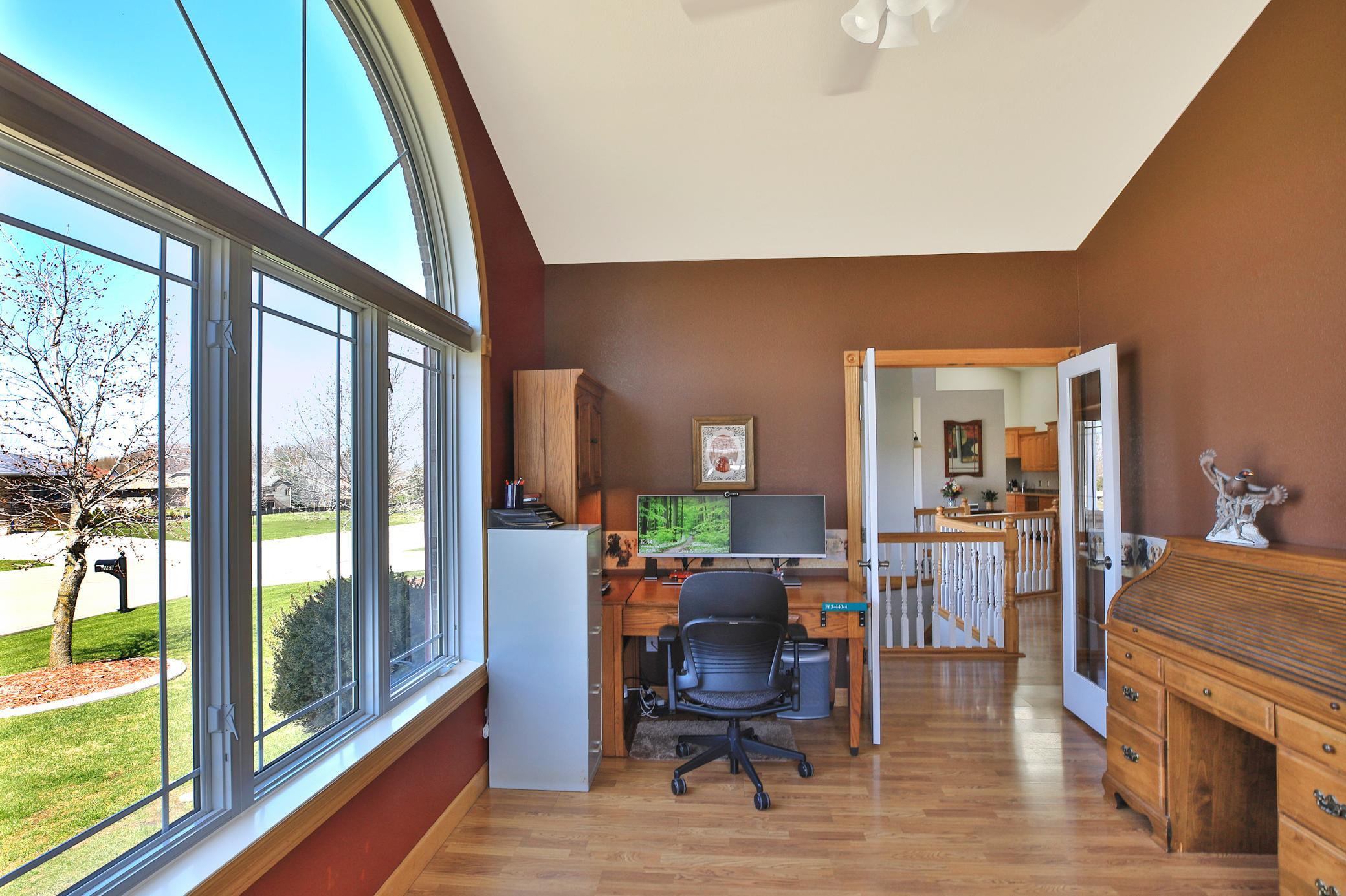 2169 Maple Leaf Lane NE