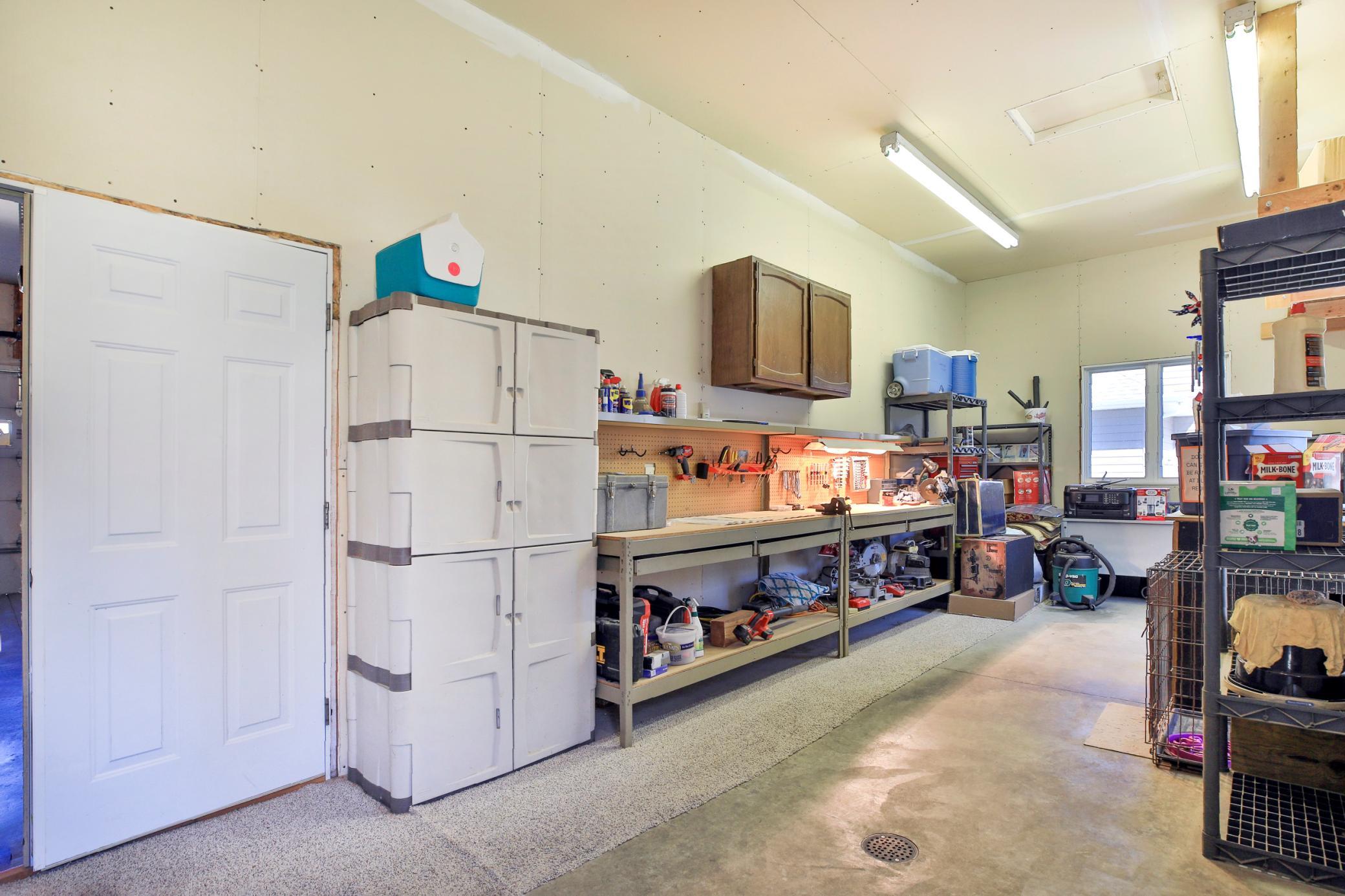 2169 Maple Leaf Lane NE