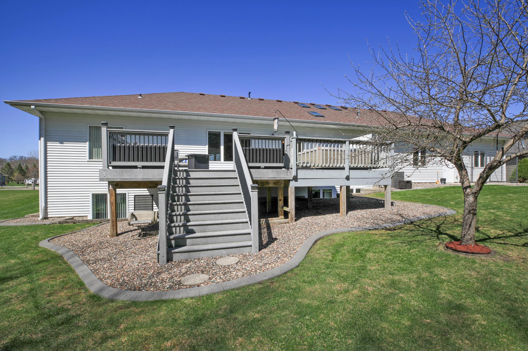 2169 Maple Leaf Lane NE