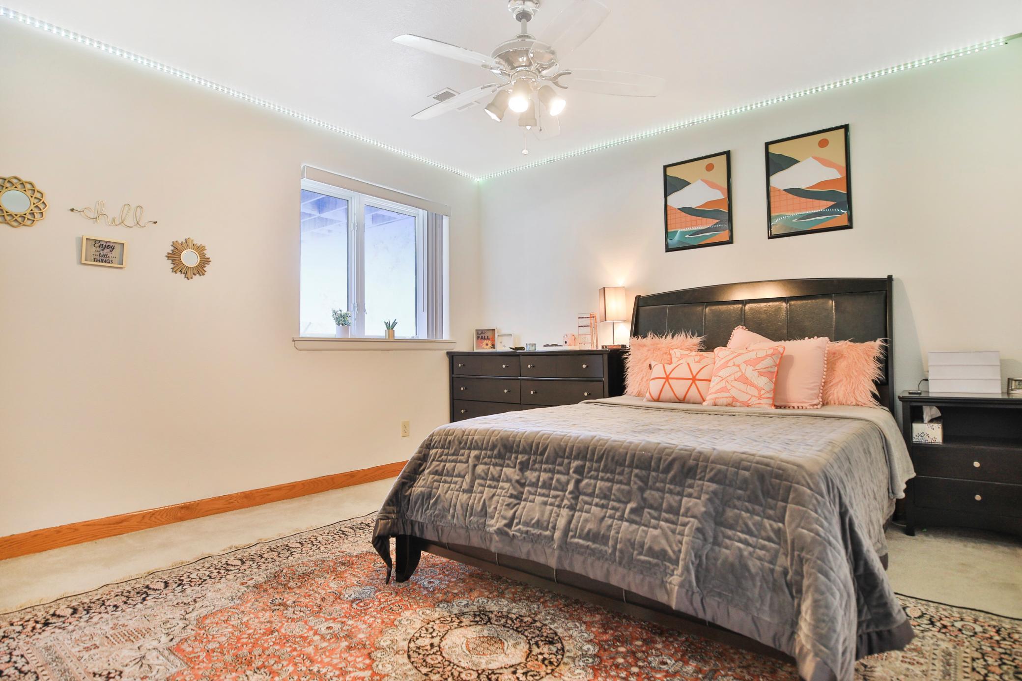 2169 Maple Leaf Lane NE