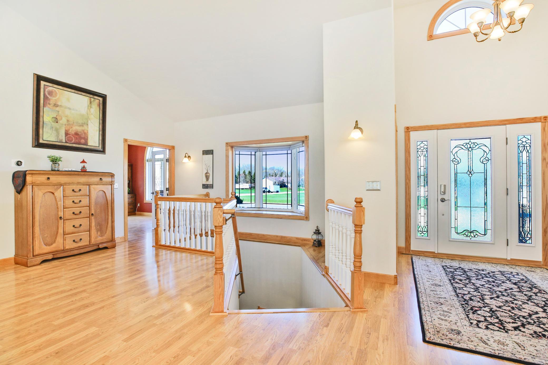 2169 Maple Leaf Lane NE