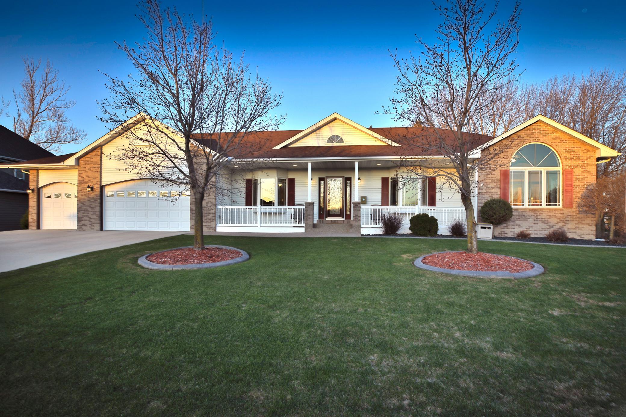 2169 Maple Leaf Lane NE