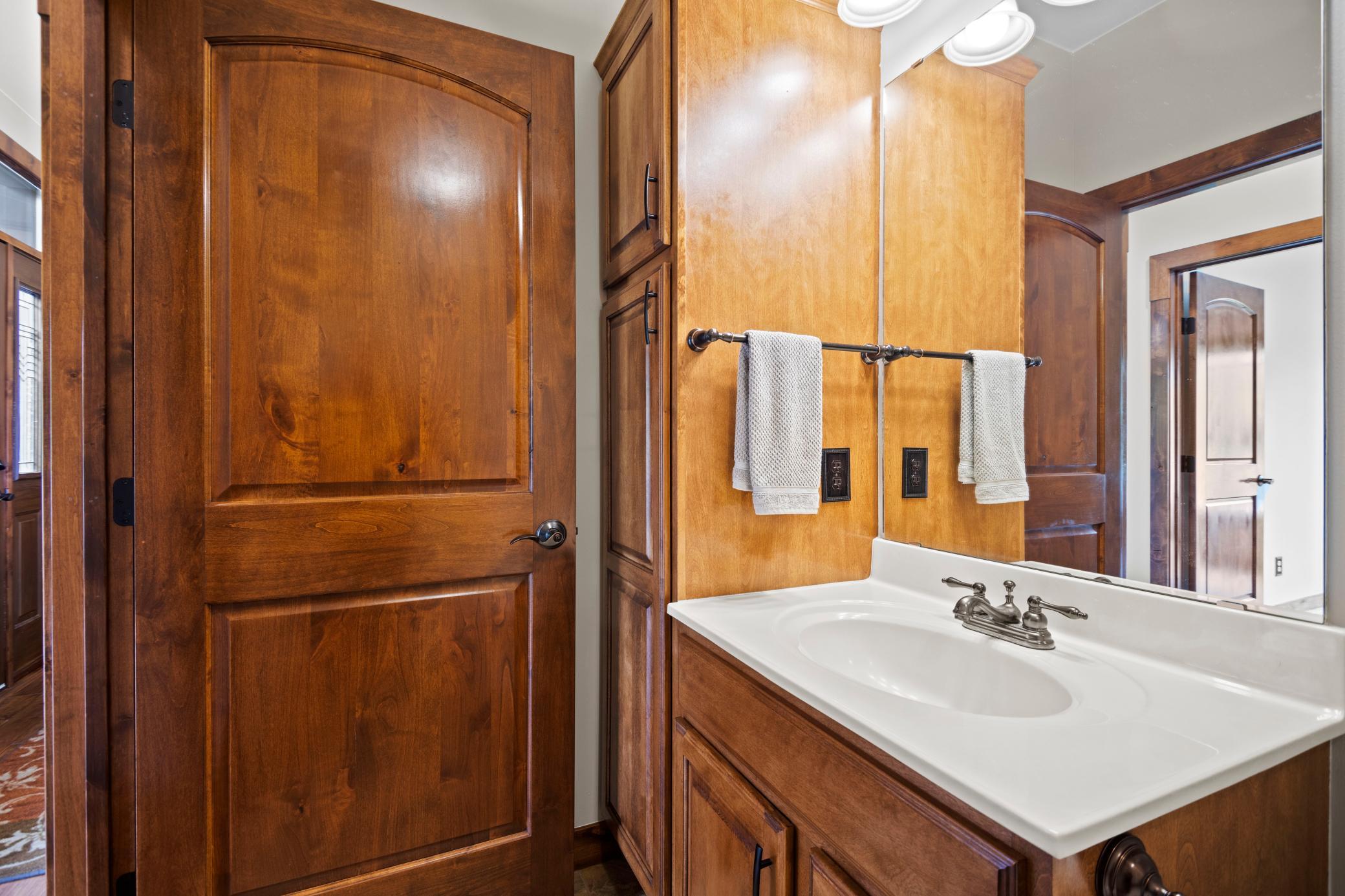 2750 Timber Ridge Place NE