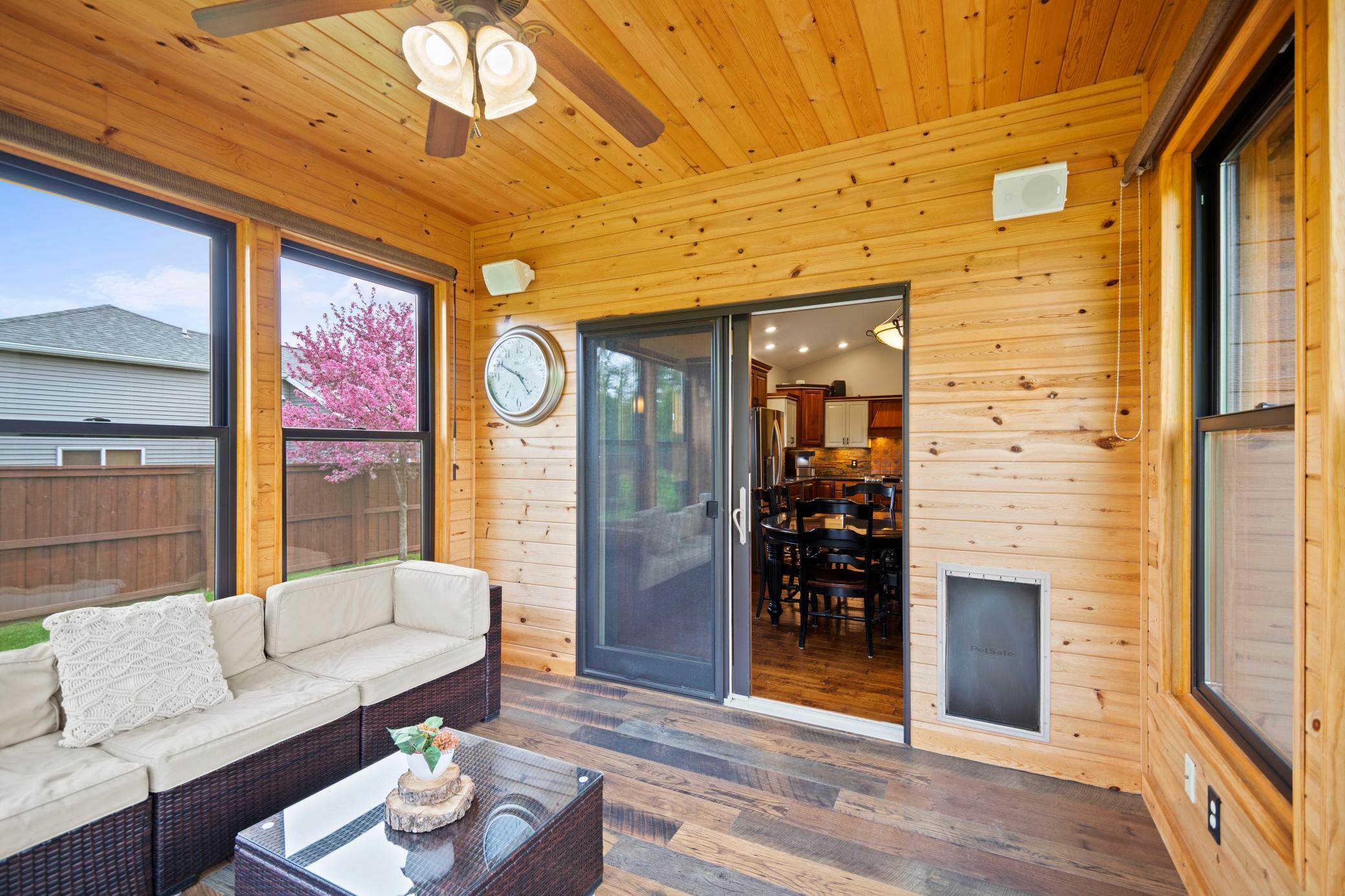 2750 Timber Ridge Place NE