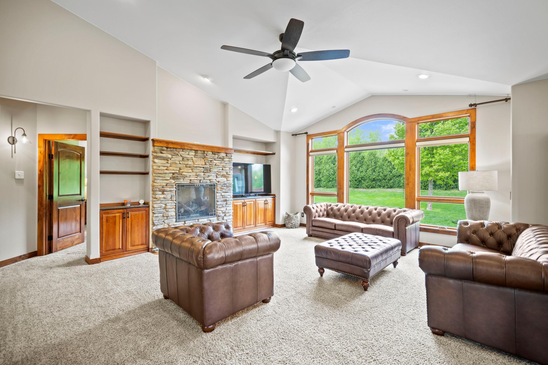 2750 Timber Ridge Place NE