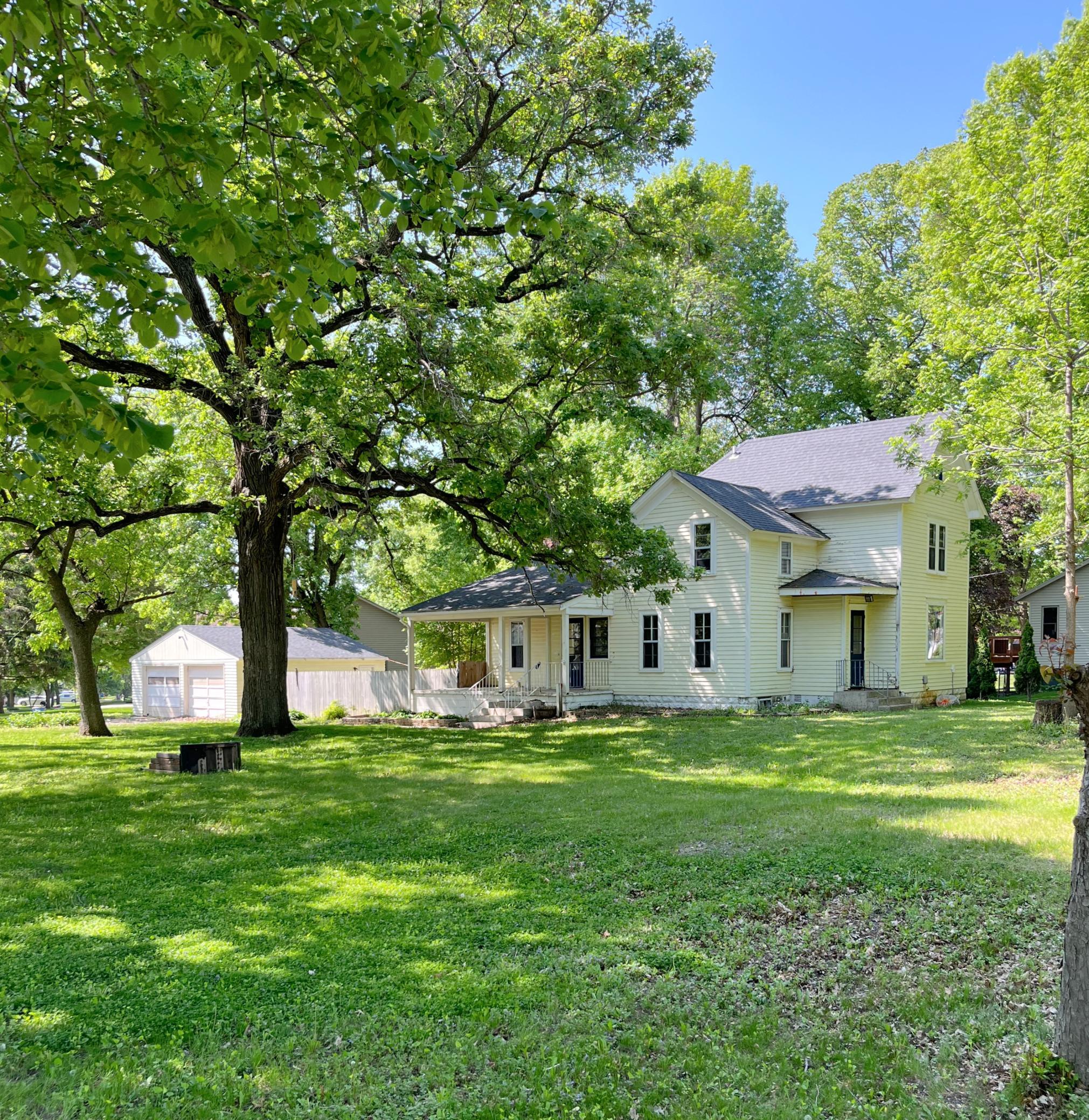 1025 NE Mineral Sp Road