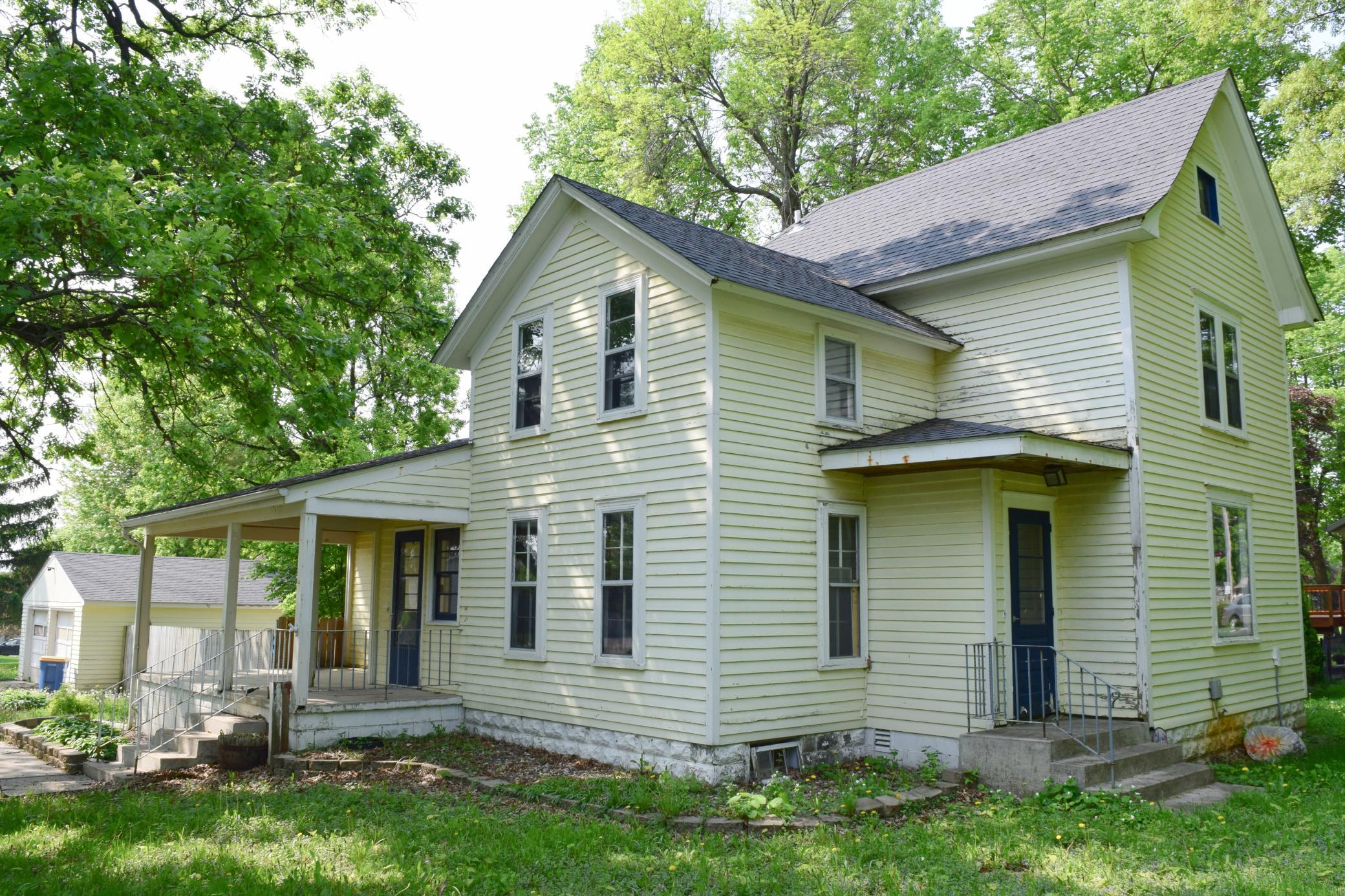 1025 NE Mineral Sp Road