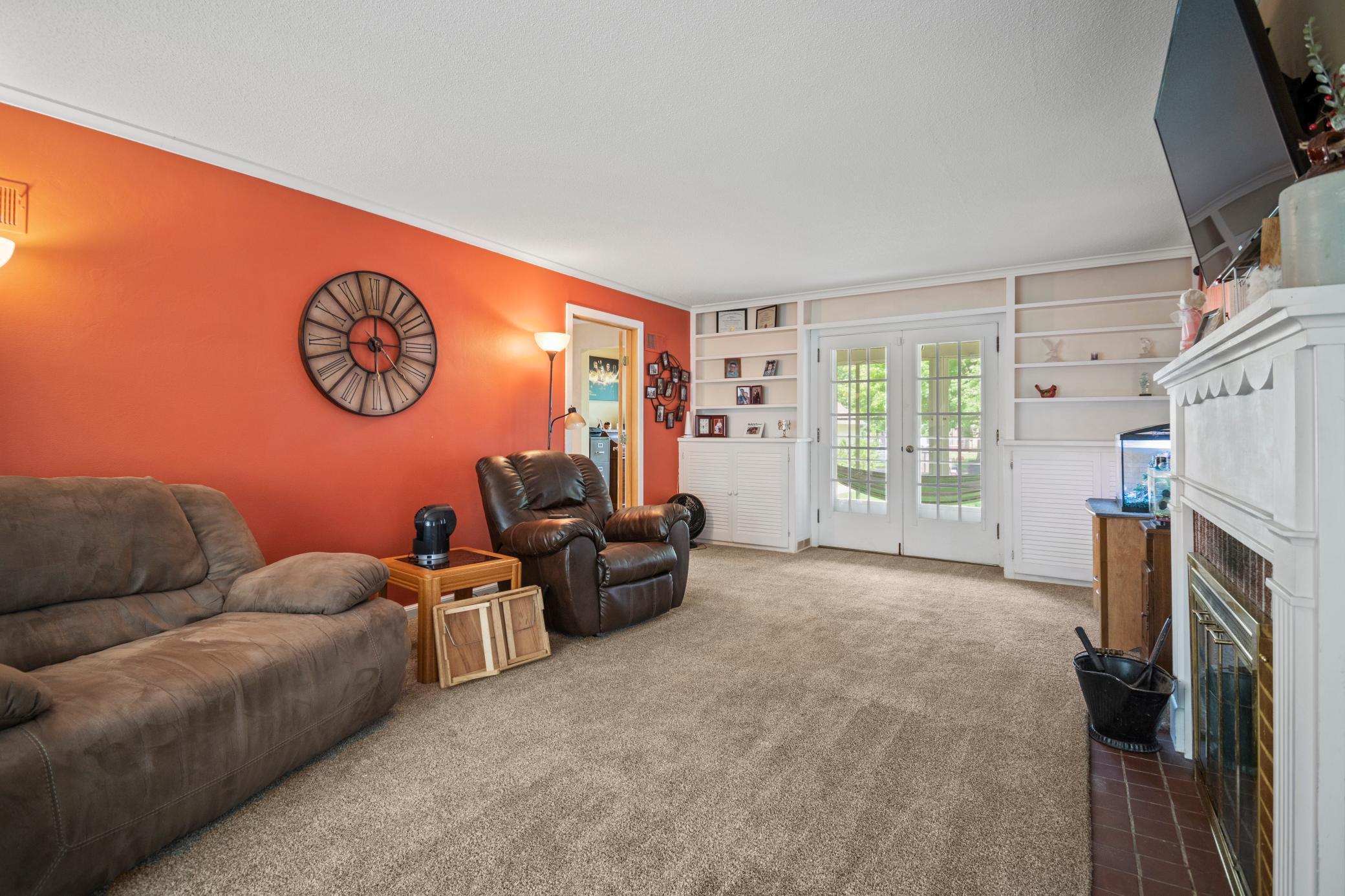 540 E Academy Street