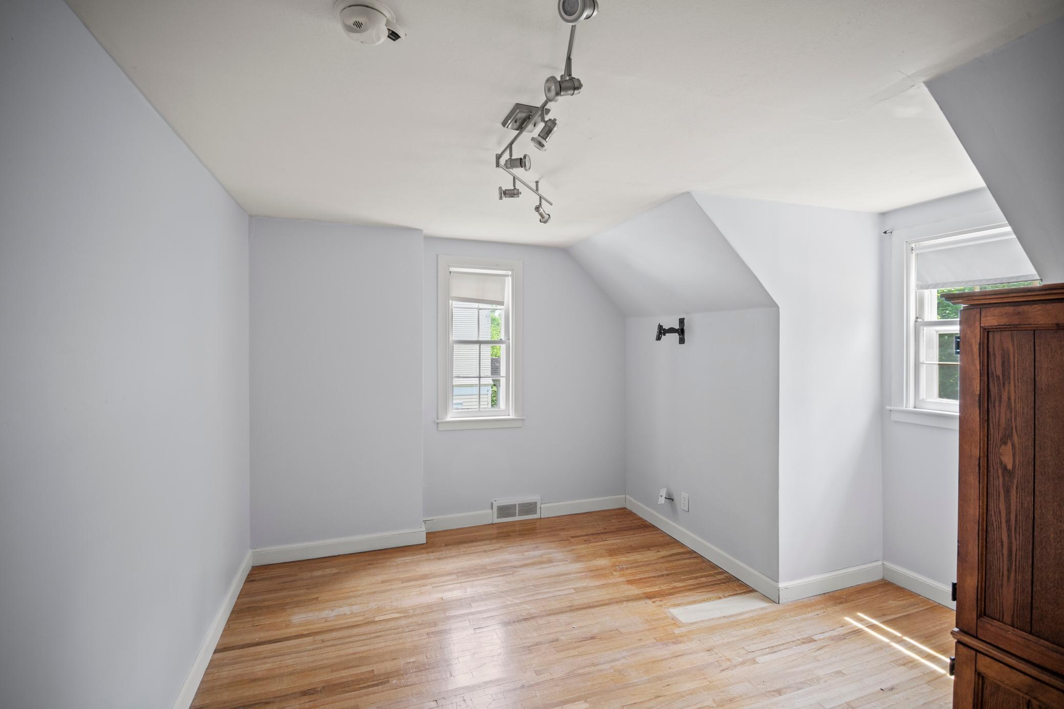 540 E Academy Street