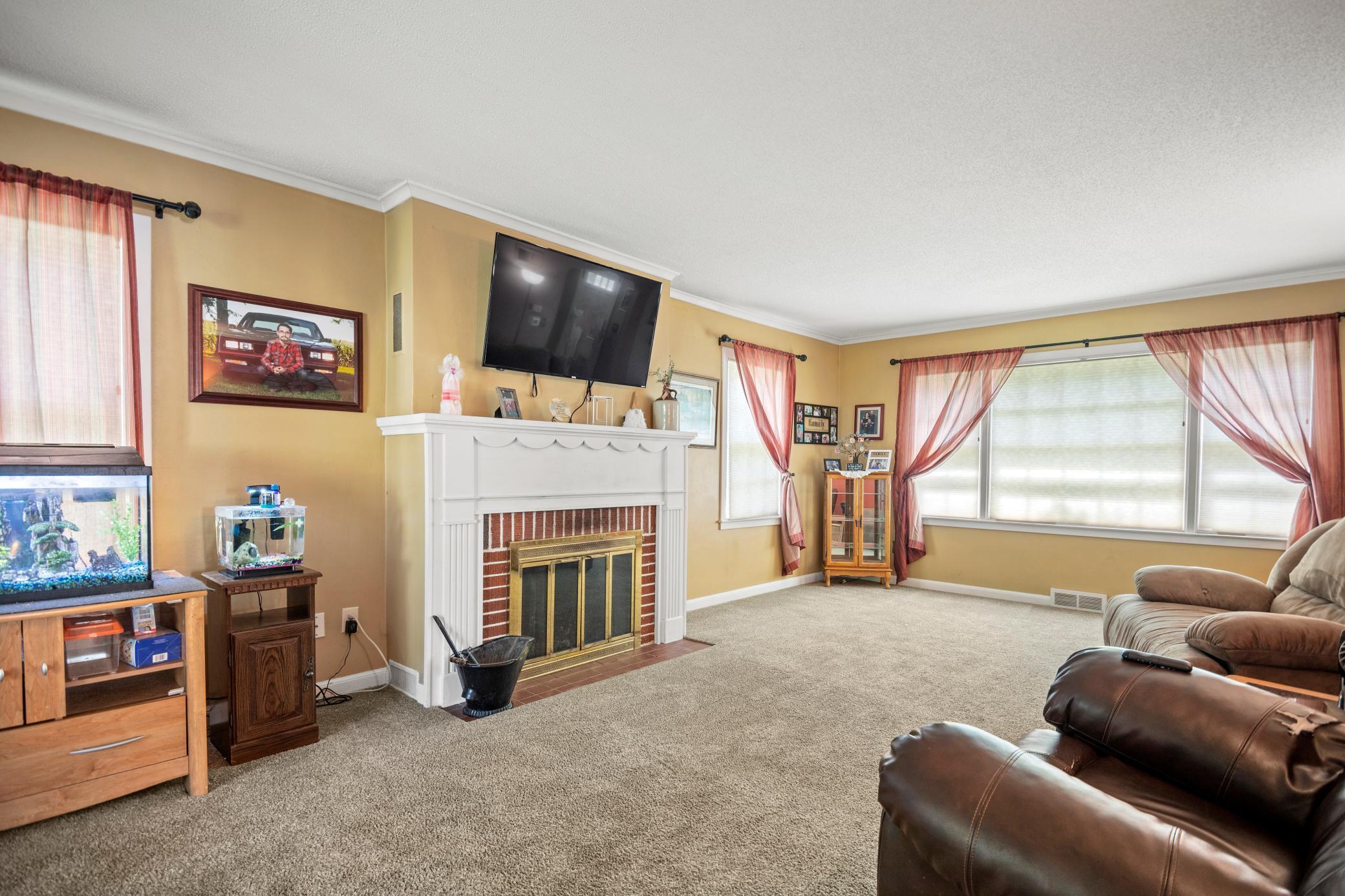 540 E Academy Street