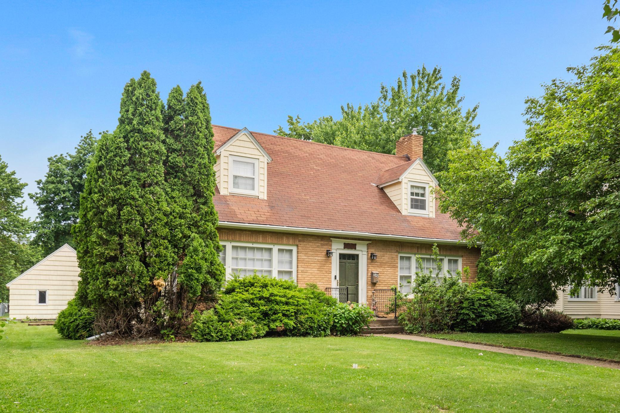 540 E Academy Street