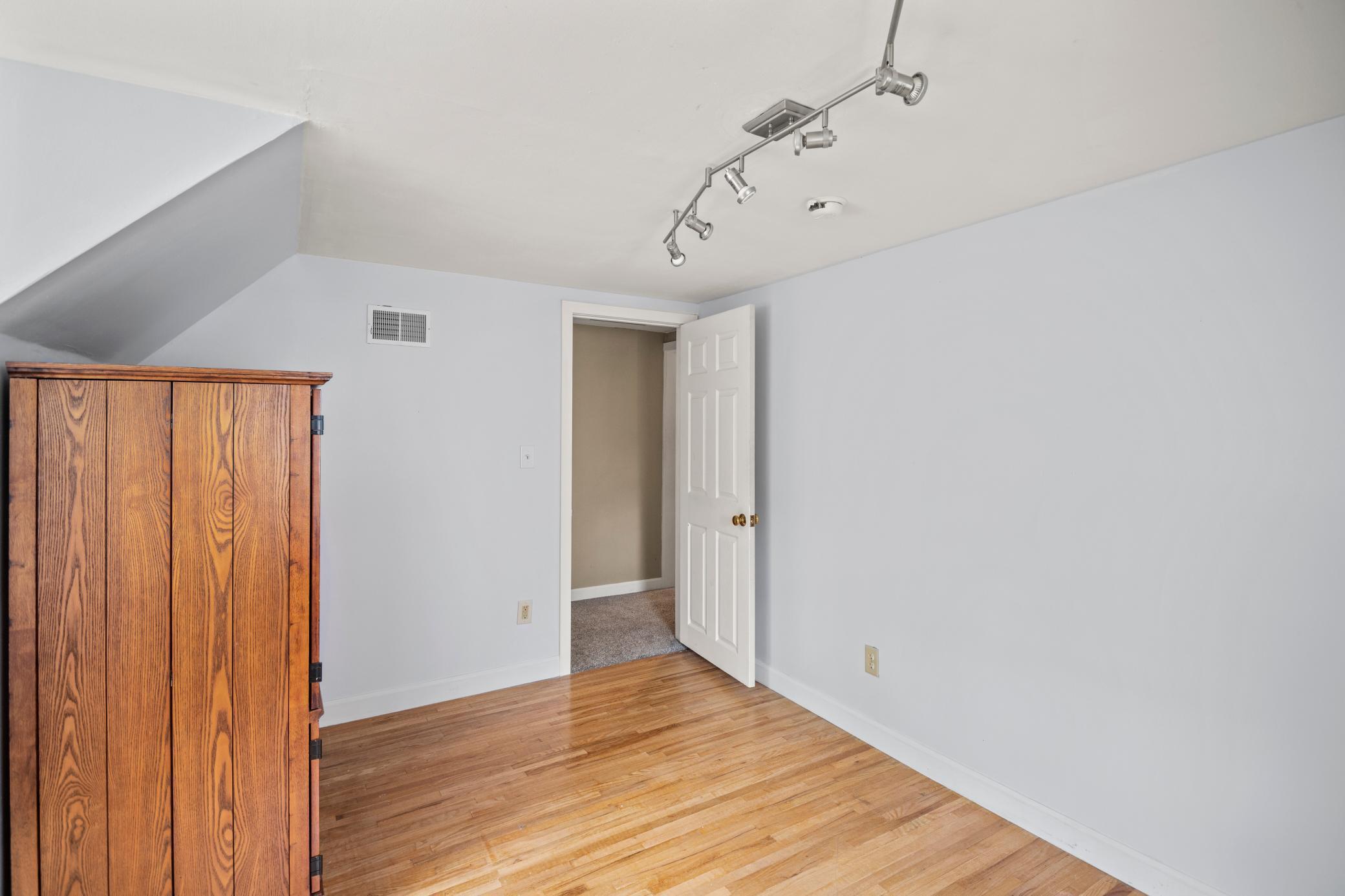 540 E Academy Street