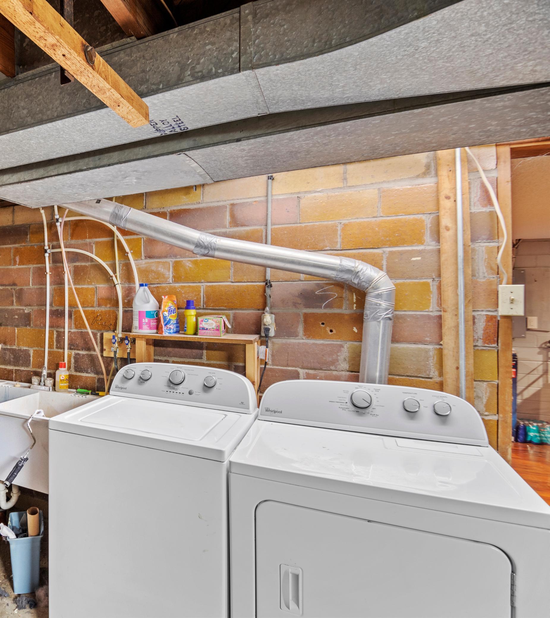 540 E Academy Street