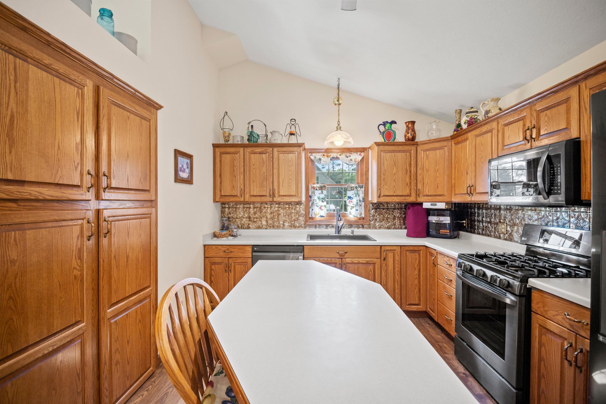 525 16th Street SW
