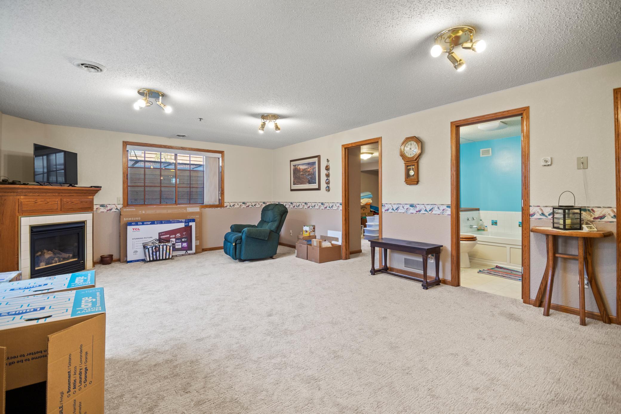 525 16th Street SW
