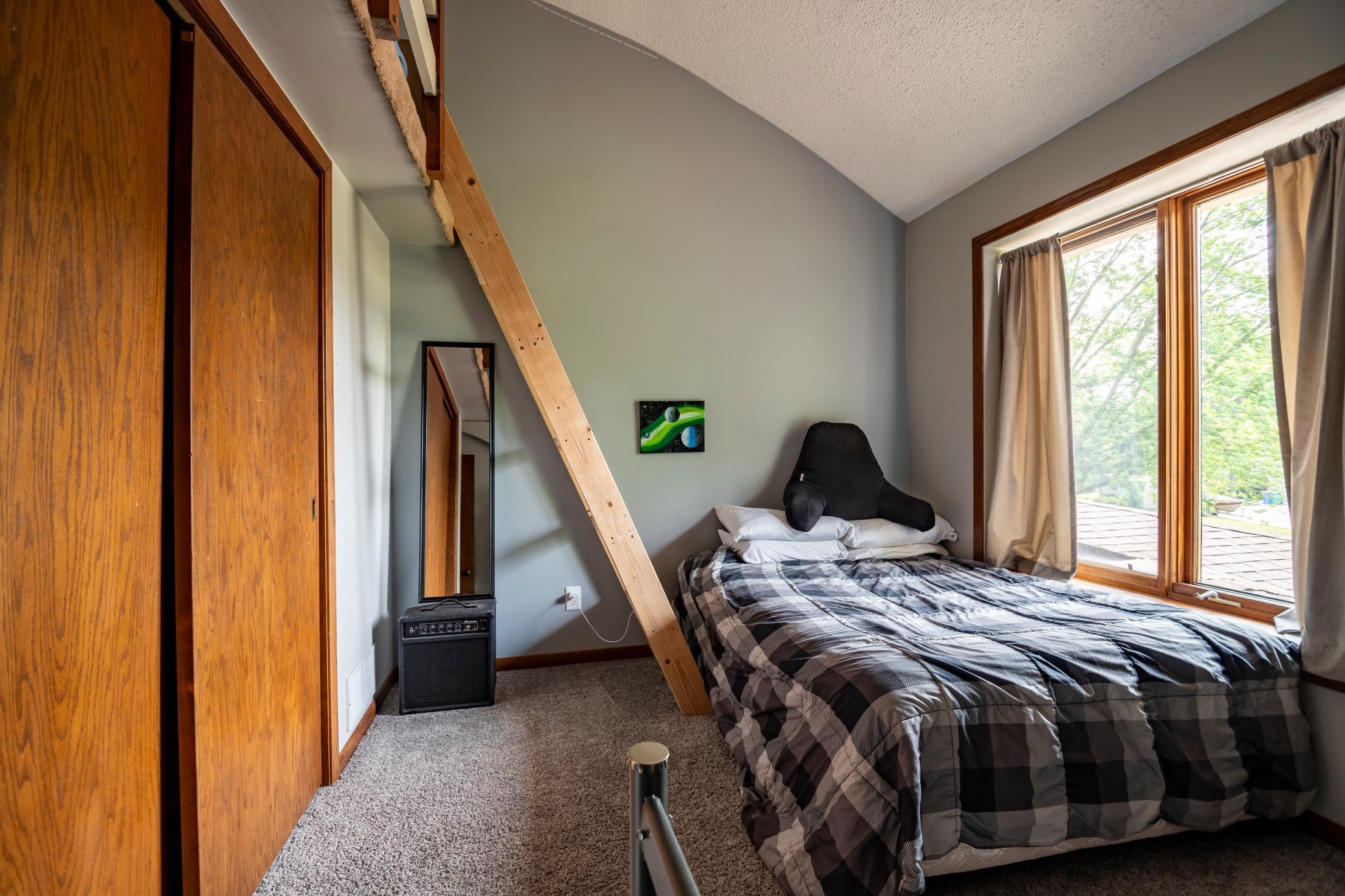 635 Cherry Place