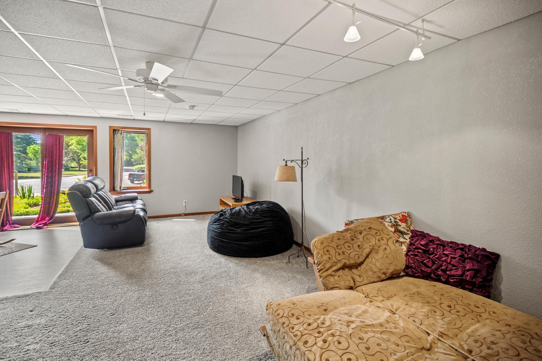 635 Cherry Place