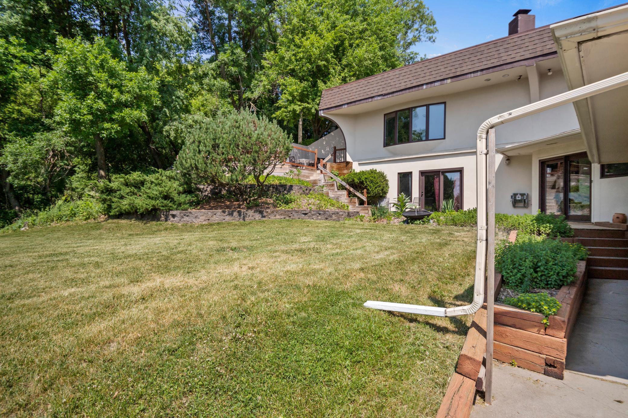 635 Cherry Place