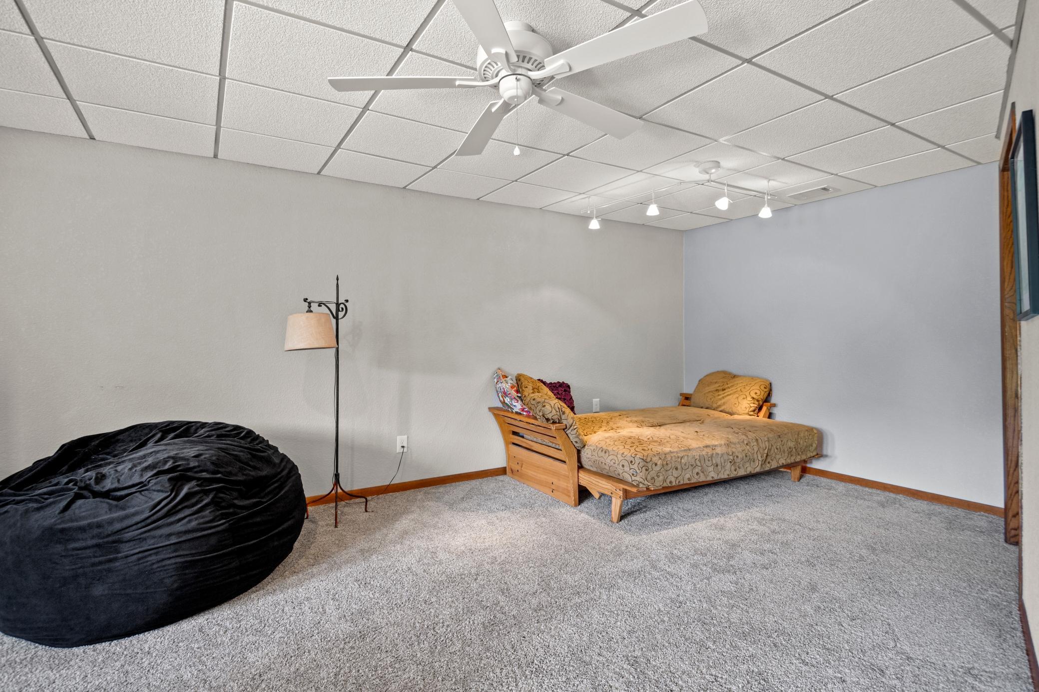 635 Cherry Place