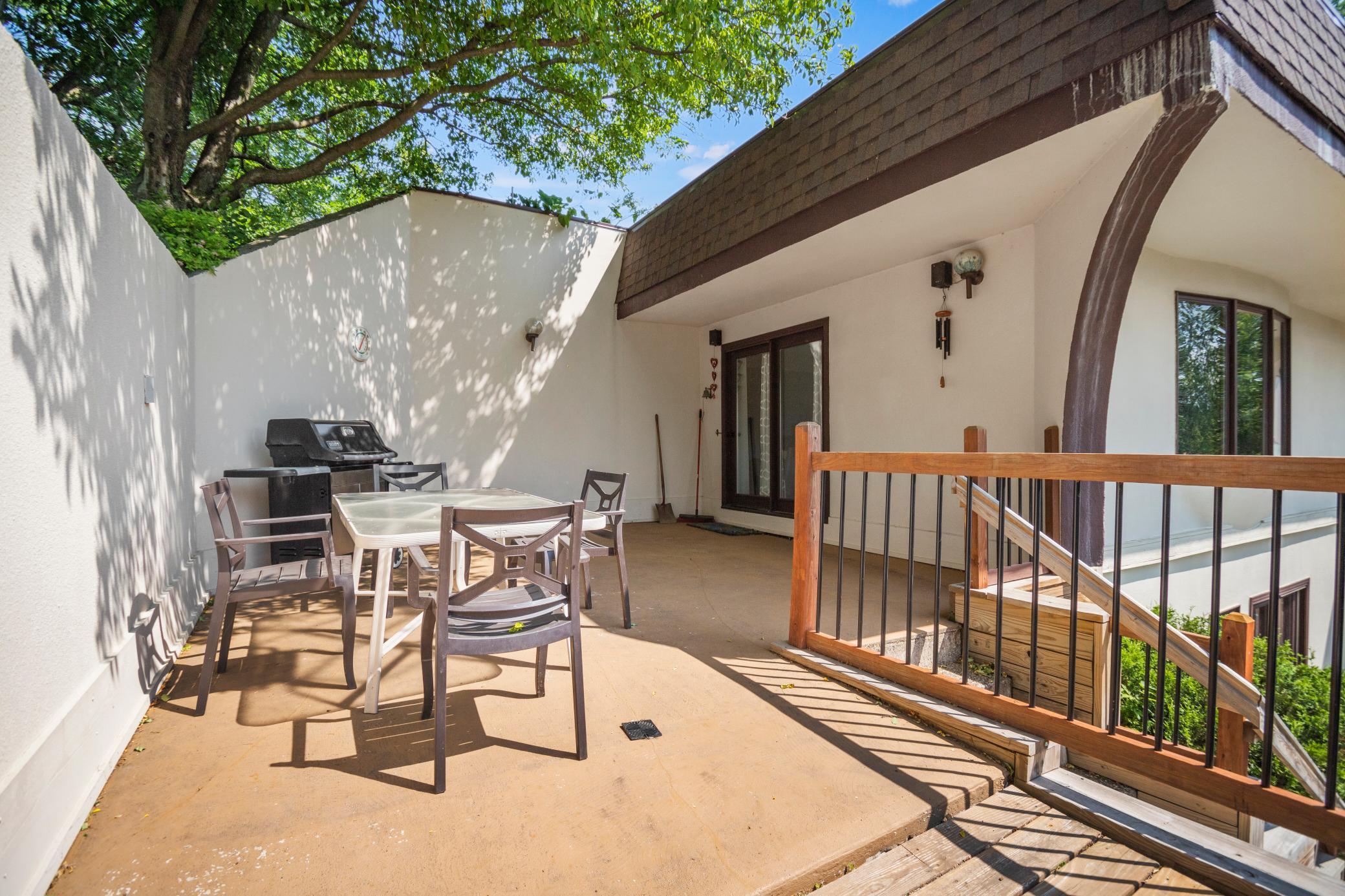 635 Cherry Place